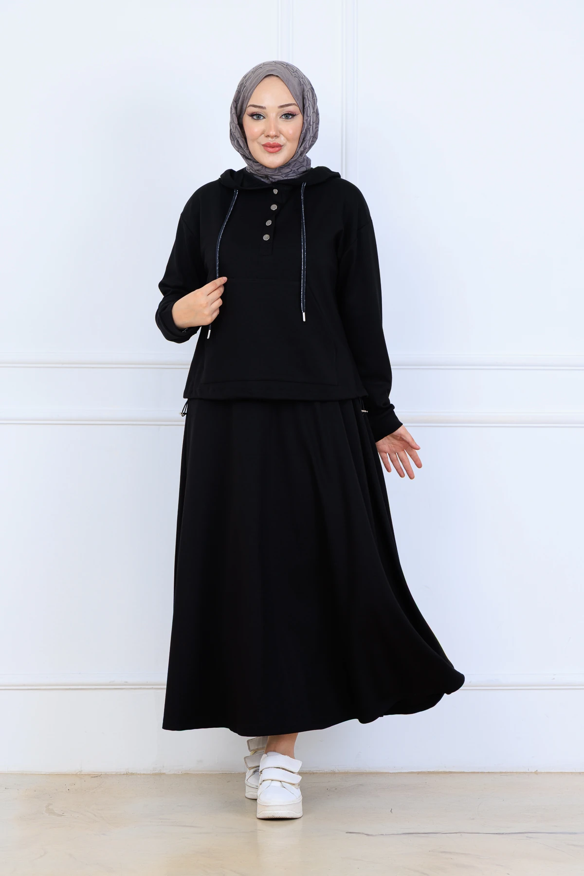 Çilek Kumaş Kapşonlu Sweat Etekli Kadın İkili Takım 10130 - Siyah