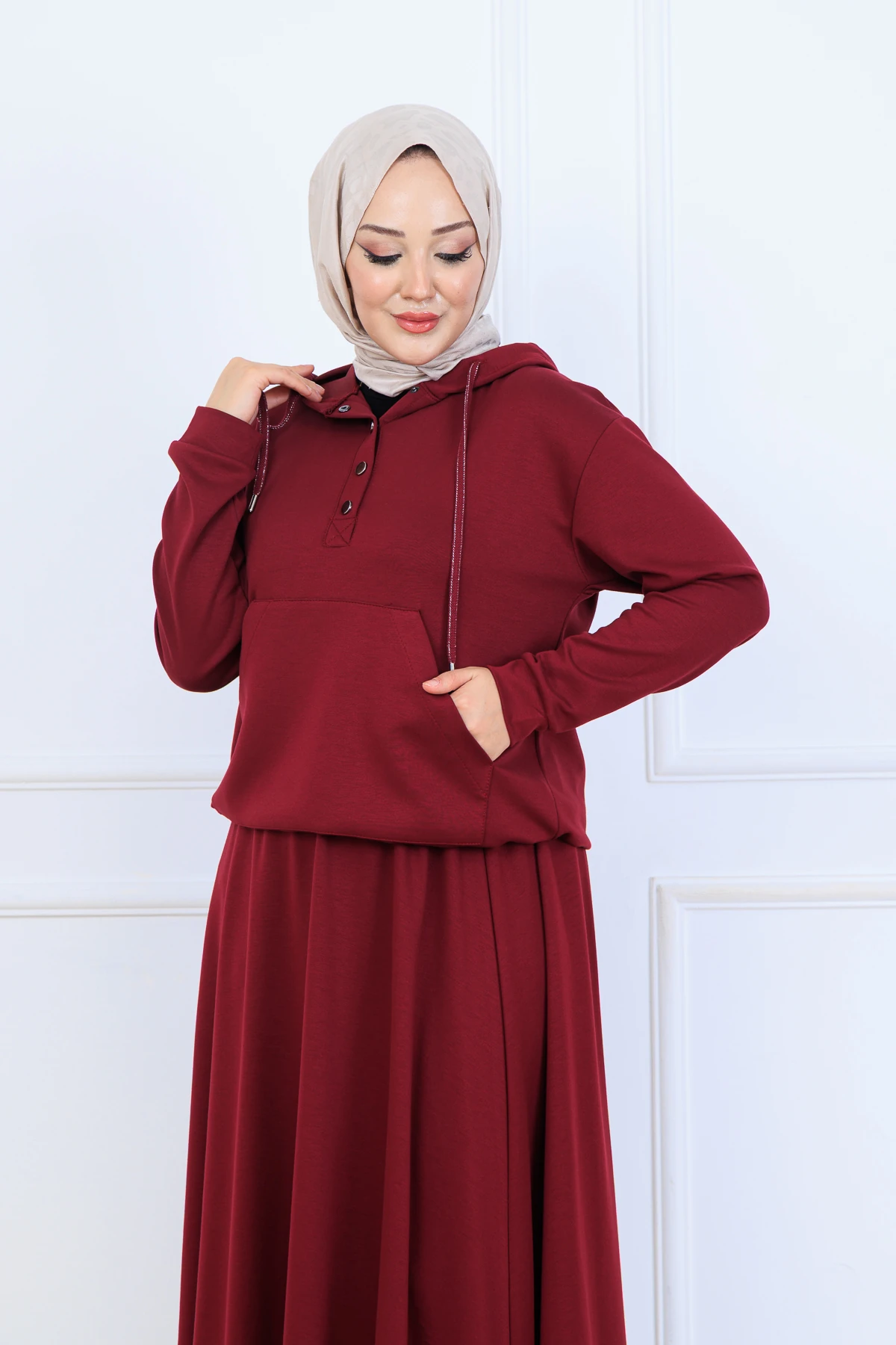 Çilek Kumaş Kapşonlu Sweat Etekli Kadın İkili Takım 10130 - Bordo