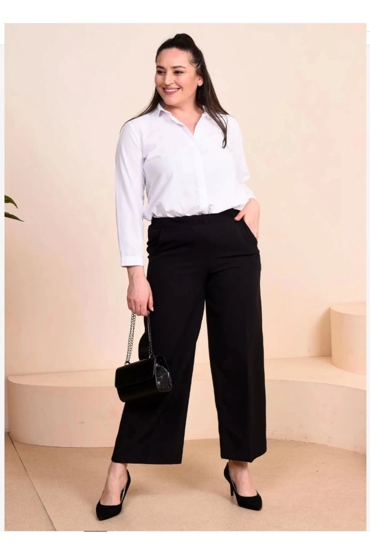 Büyük Beden Lastikli Kumaş Bol Paça Kadın Pantolon 10109 - Si̇yah