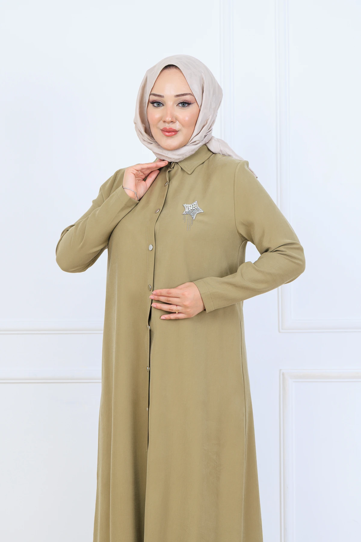 Yumuşak Organik Kumaş Gömlek Yaka Tesettür Kadın Uzun Tunik Pantolonlu İkili Takım 10133 - Yağ Yeşil