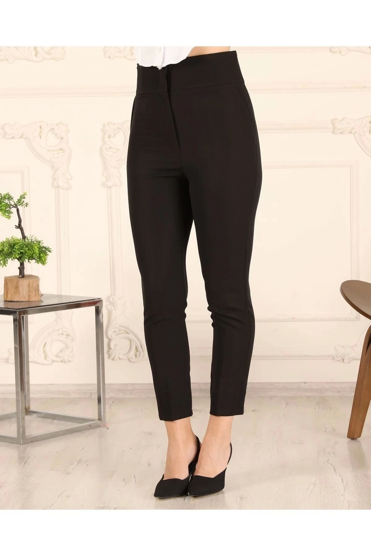 Kadın Yüksek Bel - Bilek Boy Dar Paça Kumaş Pantolon 10102