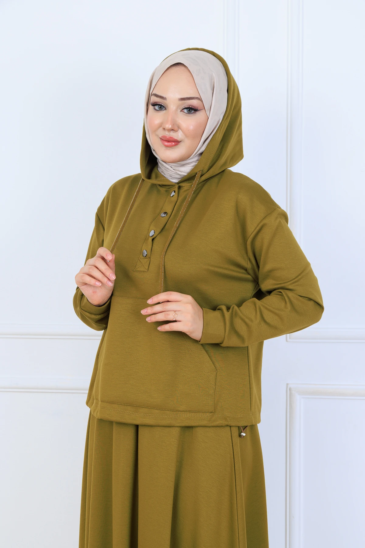 Çilek Kumaş Kapşonlu Sweat Etekli Kadın İkili Takım 10130 - Yağ Yeşil