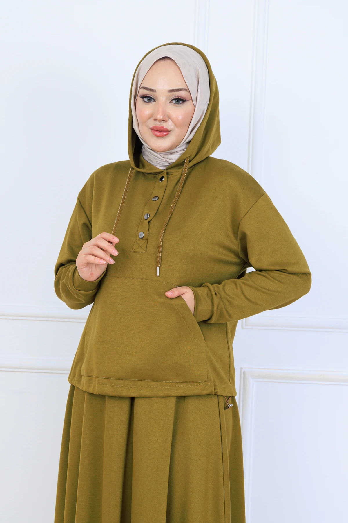 Çilek Kumaş Kapşonlu Sweat Etekli Kadın İkili Takım 10130 - Yağ Yeşil