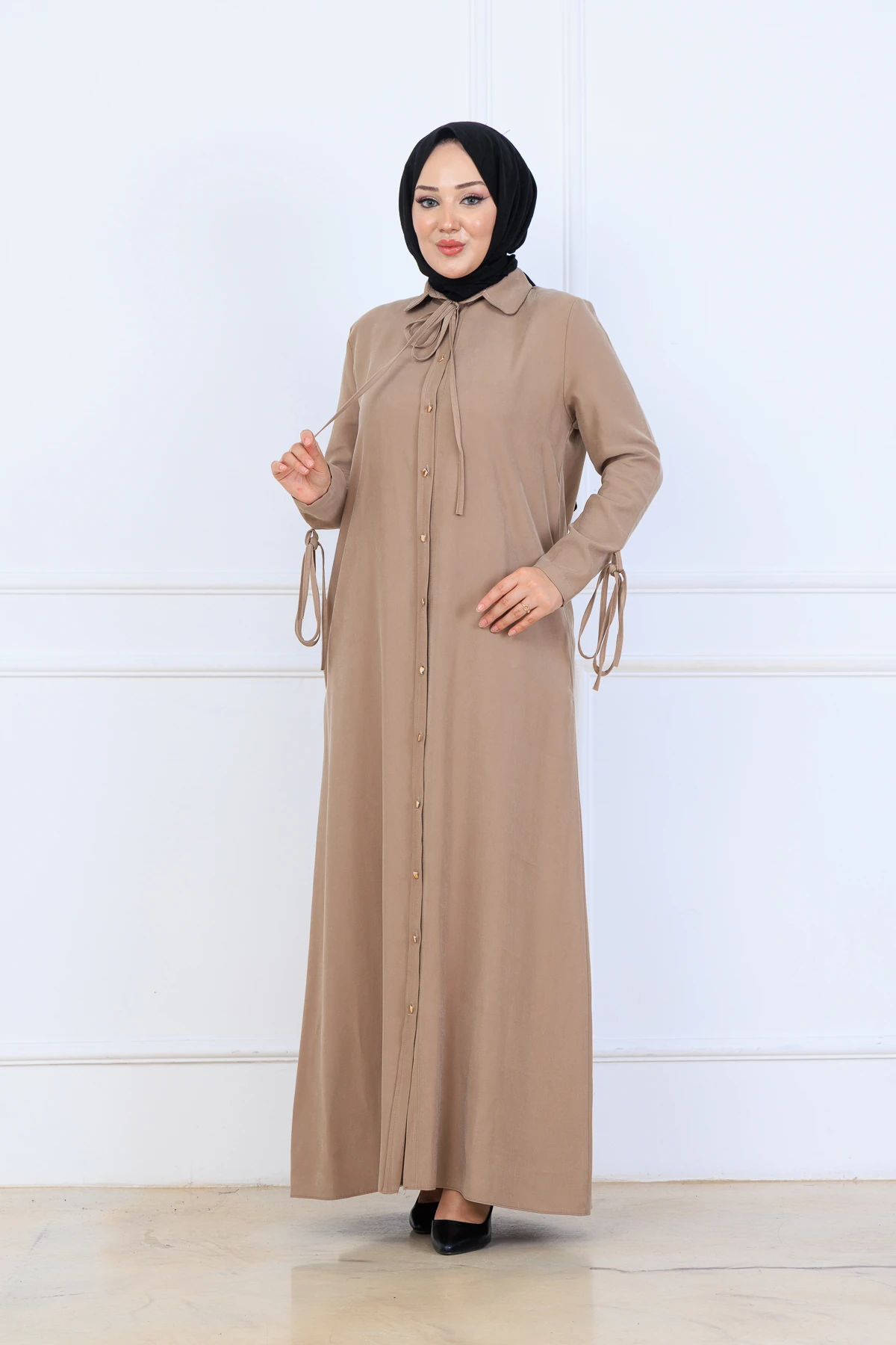 Yumuşak Organik Kumaş Gömlek Yaka Tesettür Kadın Uzun Elbise 10134 - Vizon