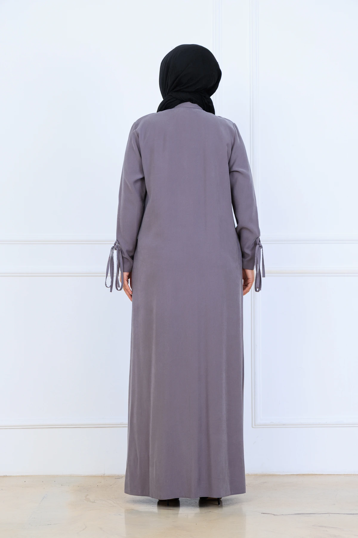 Yumuşak Organik Kumaş Gömlek Yaka Tesettür Kadın Uzun Elbise 10134 - Gri