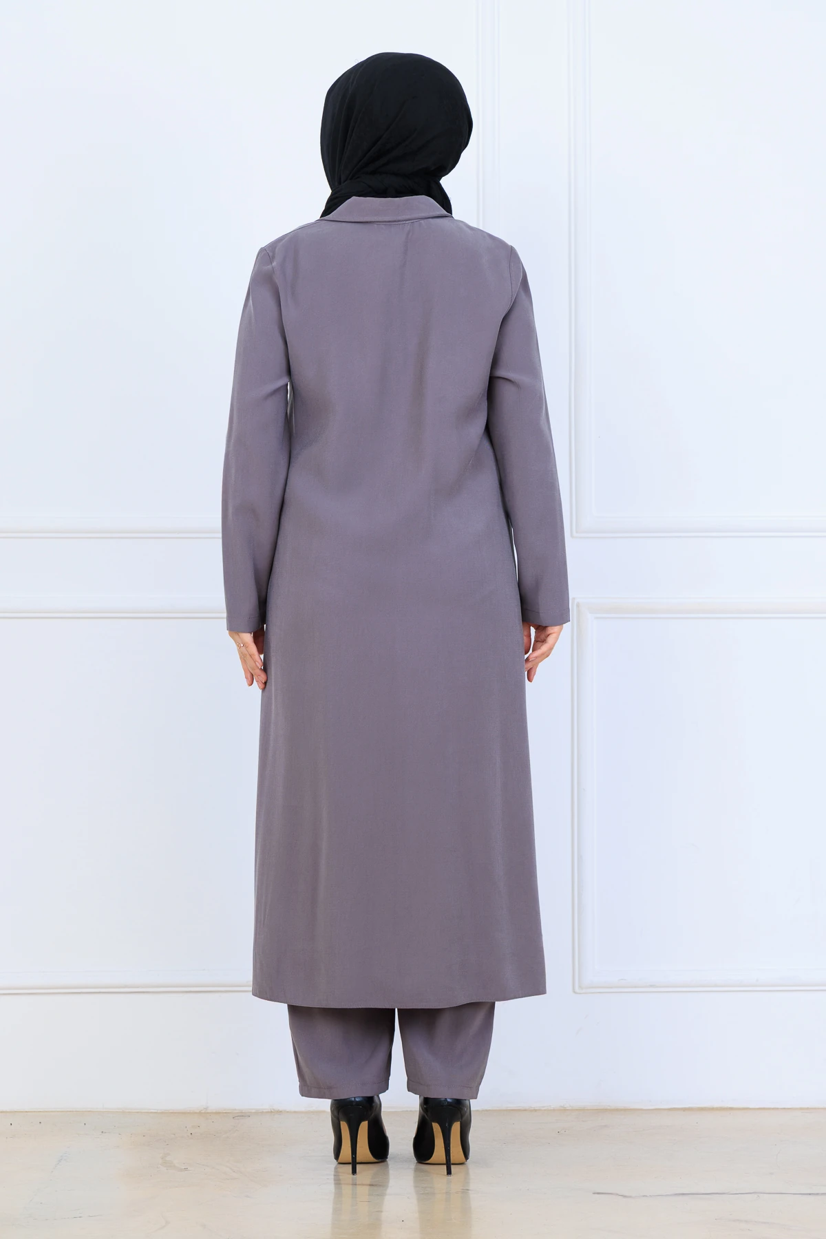 Yumuşak Organik Kumaş Gömlek Yaka Tesettür Kadın Uzun Tunik Pantolonlu İkili Takım 10133 - Gri