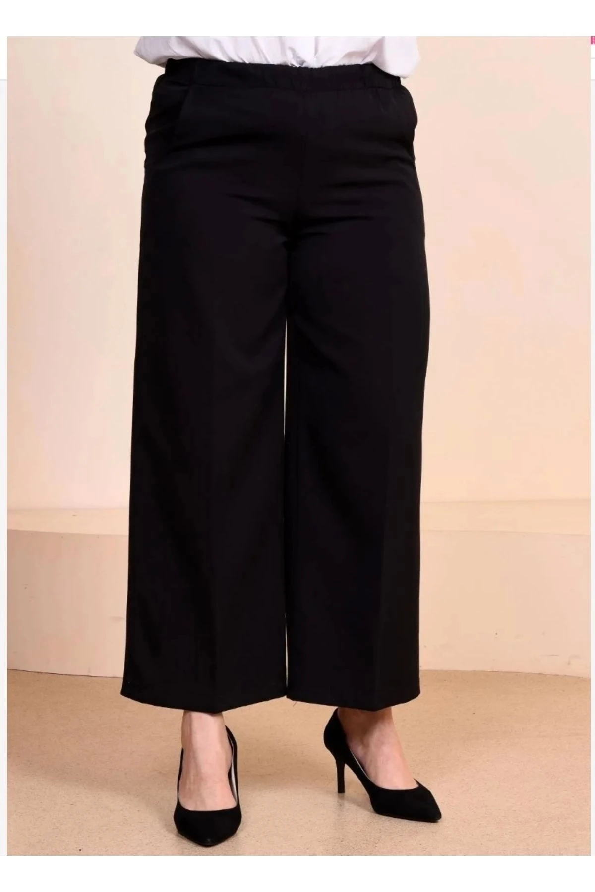 Büyük Beden Lastikli Kumaş Bol Paça Kadın Pantolon 10109 - Si̇yah