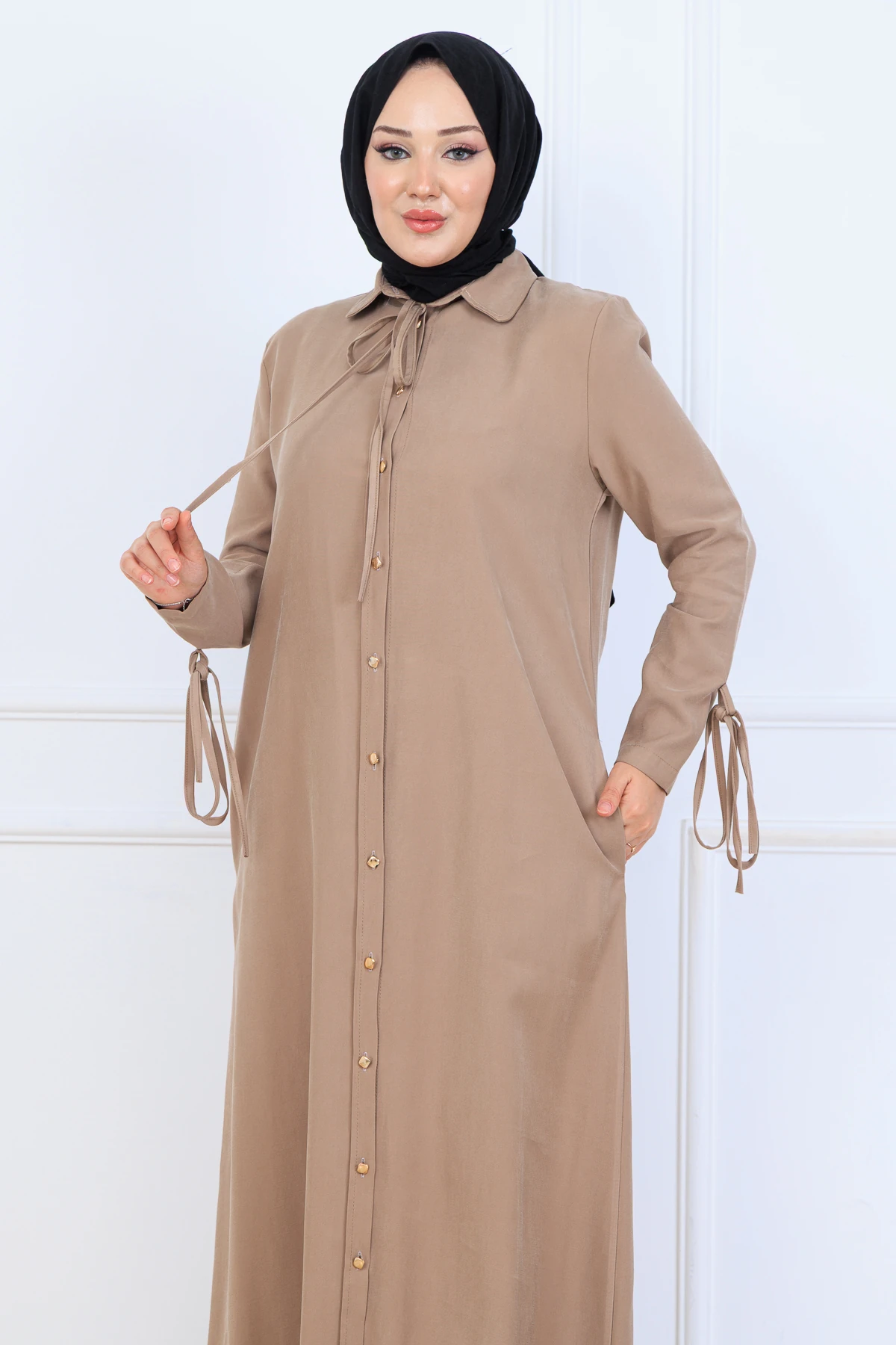 Yumuşak Organik Kumaş Gömlek Yaka Tesettür Kadın Uzun Elbise 10134 - Vizon