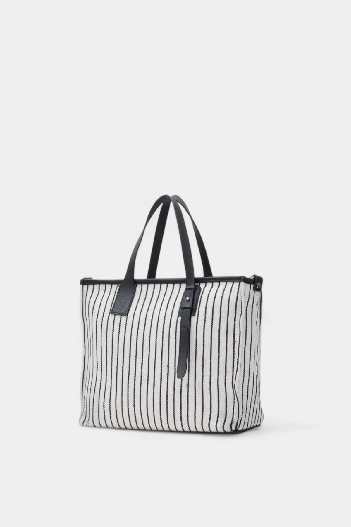 Nancy Fermuar Kapama Detaylı Kadın El ve Omuz Çantası - Siyah