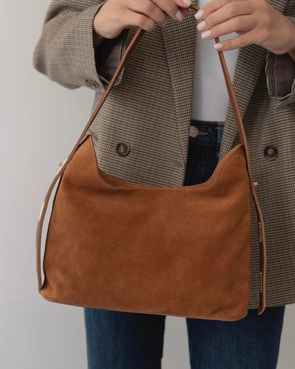 Velina, Hakiki Süet Deri Fermuar Kapama ve İç cep Detaylı Kadın Omuz Çantası