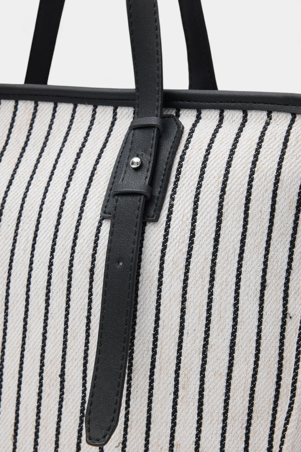 Nancy Fermuar Kapama Detaylı Kadın El ve Omuz Çantası - Siyah