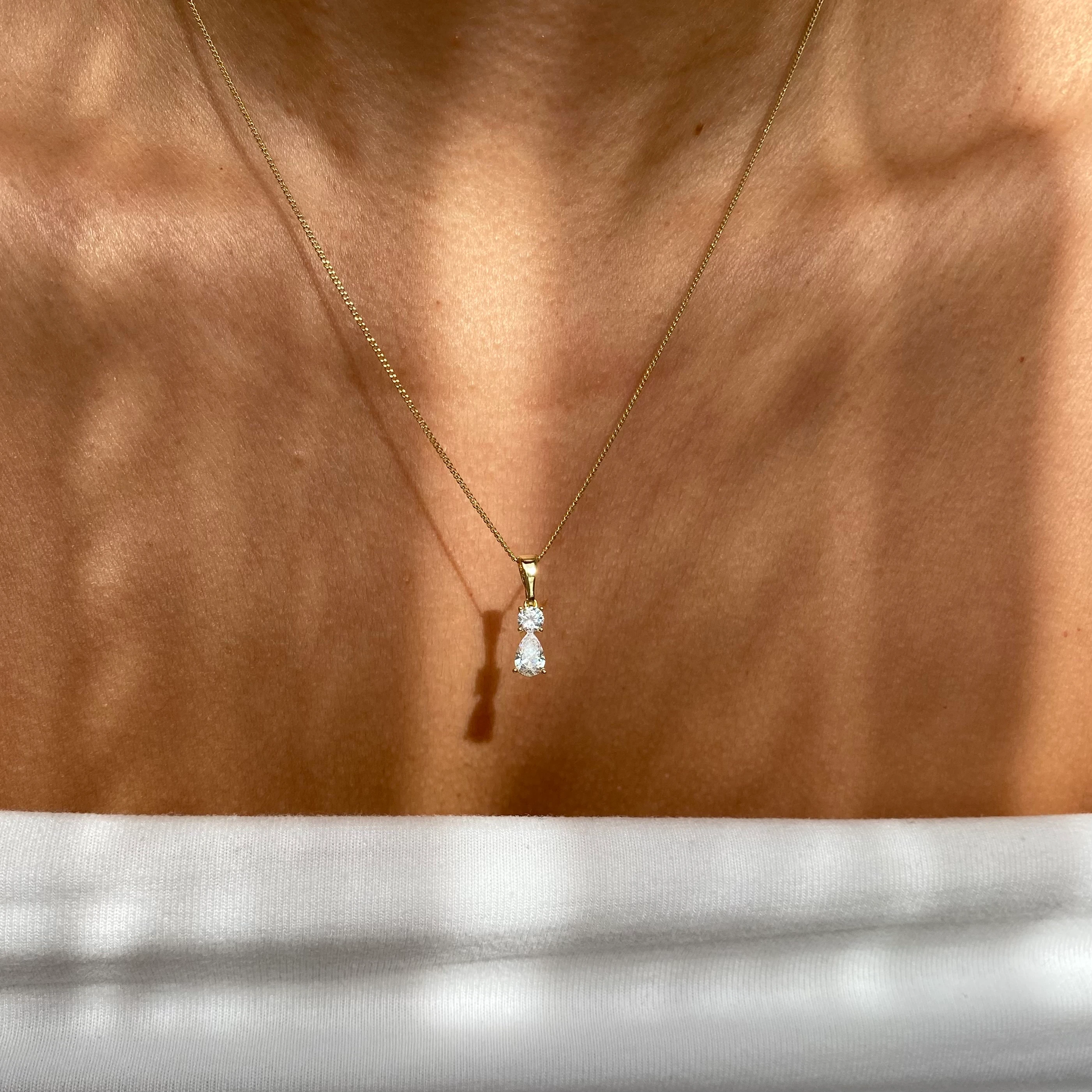 Whispered Light Kolye