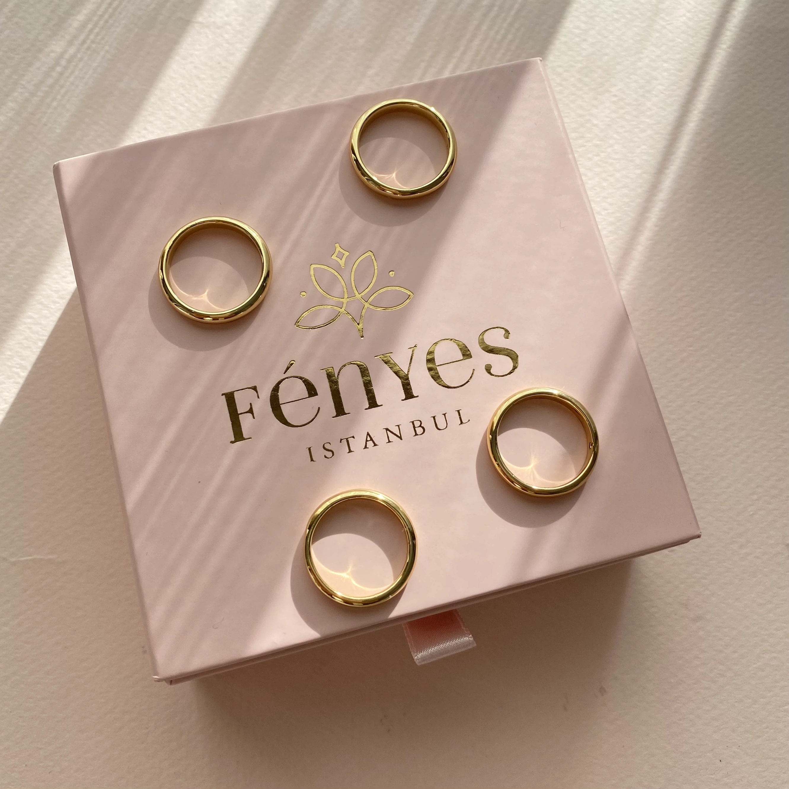 The Everyday Classic Yüzük