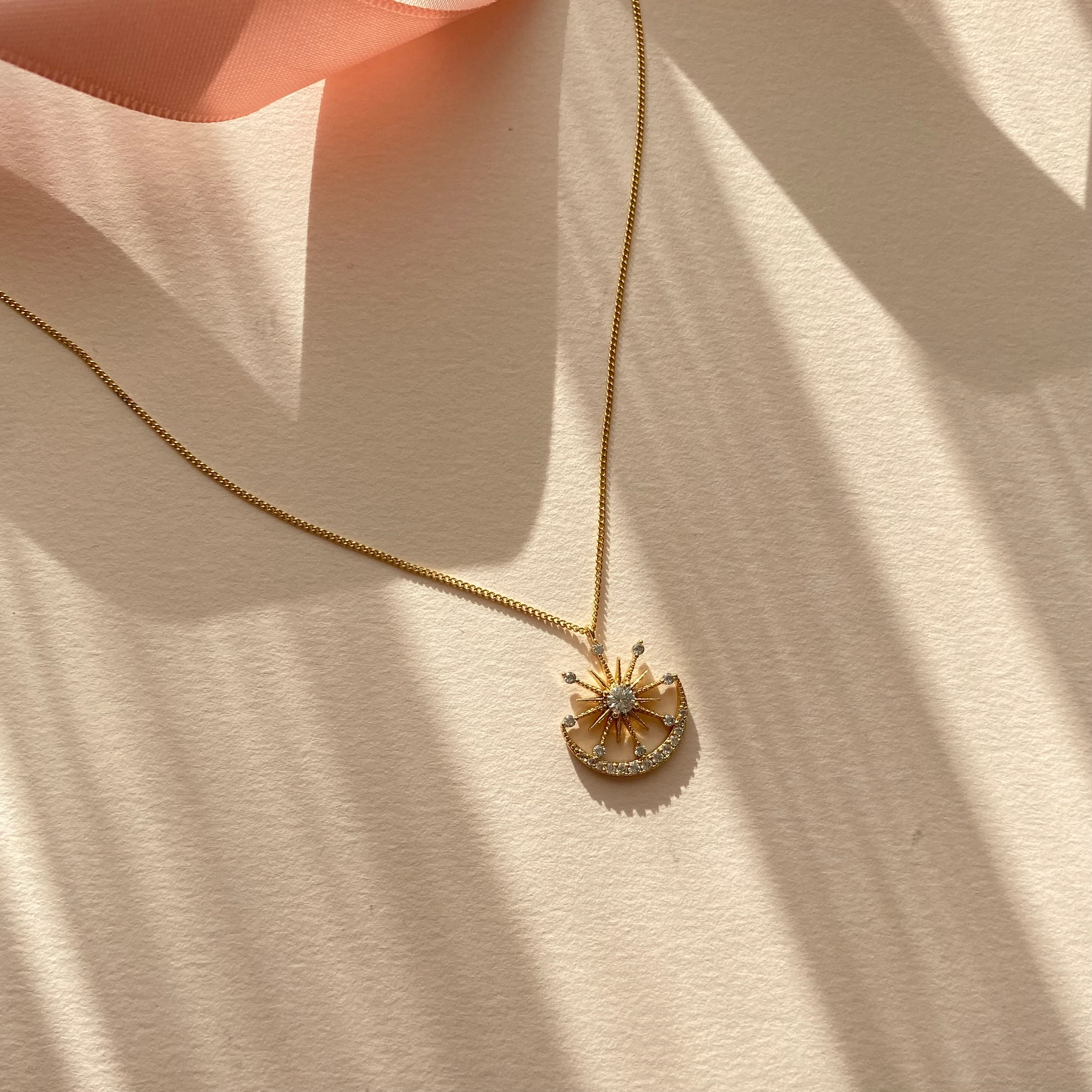 Solenne D’Or Kolye