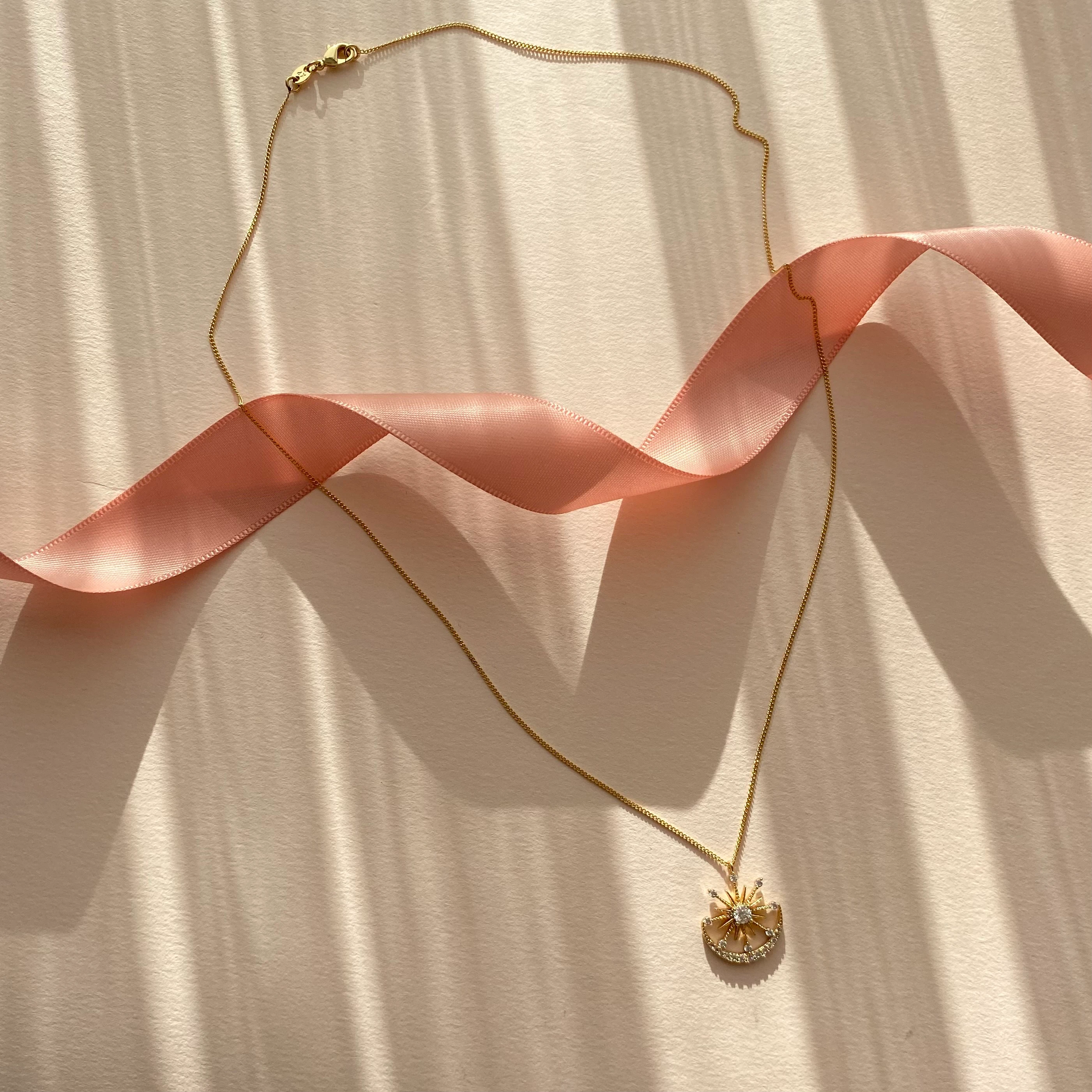 Solenne D’Or Kolye