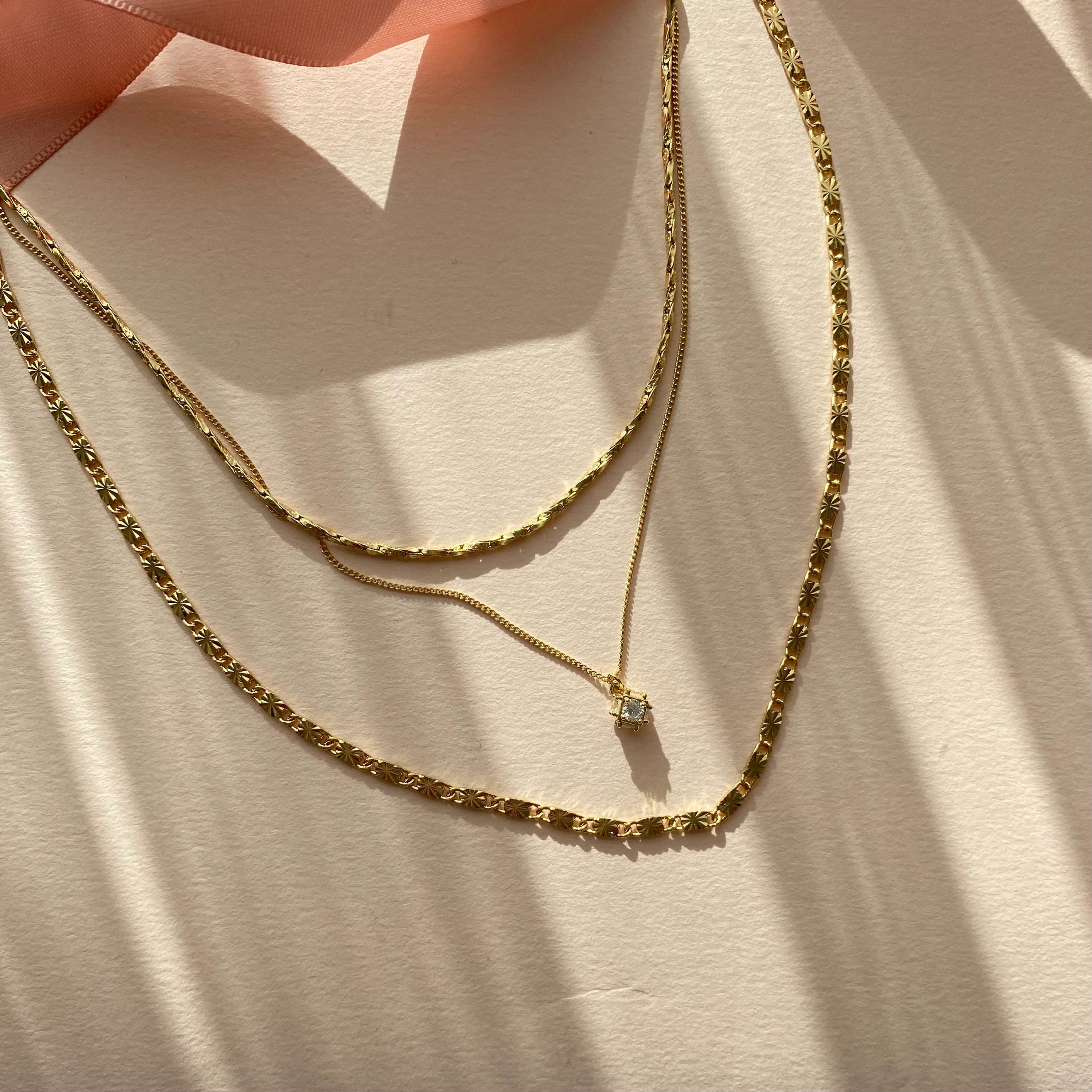 Aurora Mist Kolye Kombini