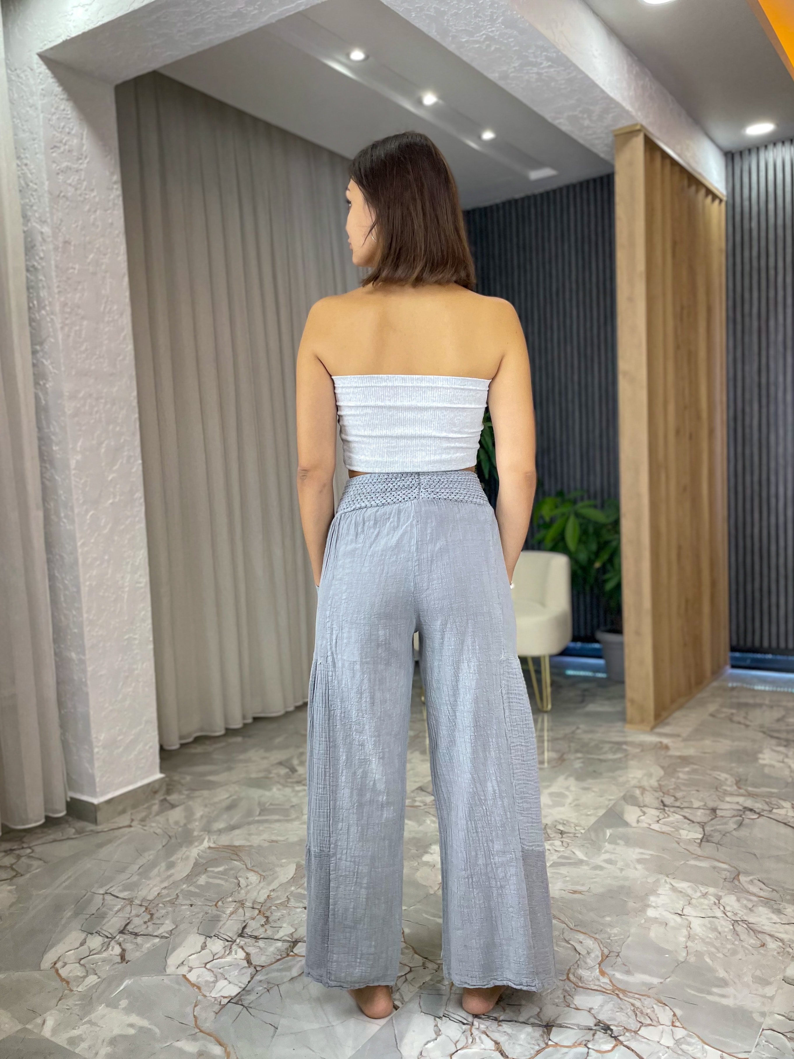 BOL PAÇALI BELİ LASTİKLİ PANTOLON