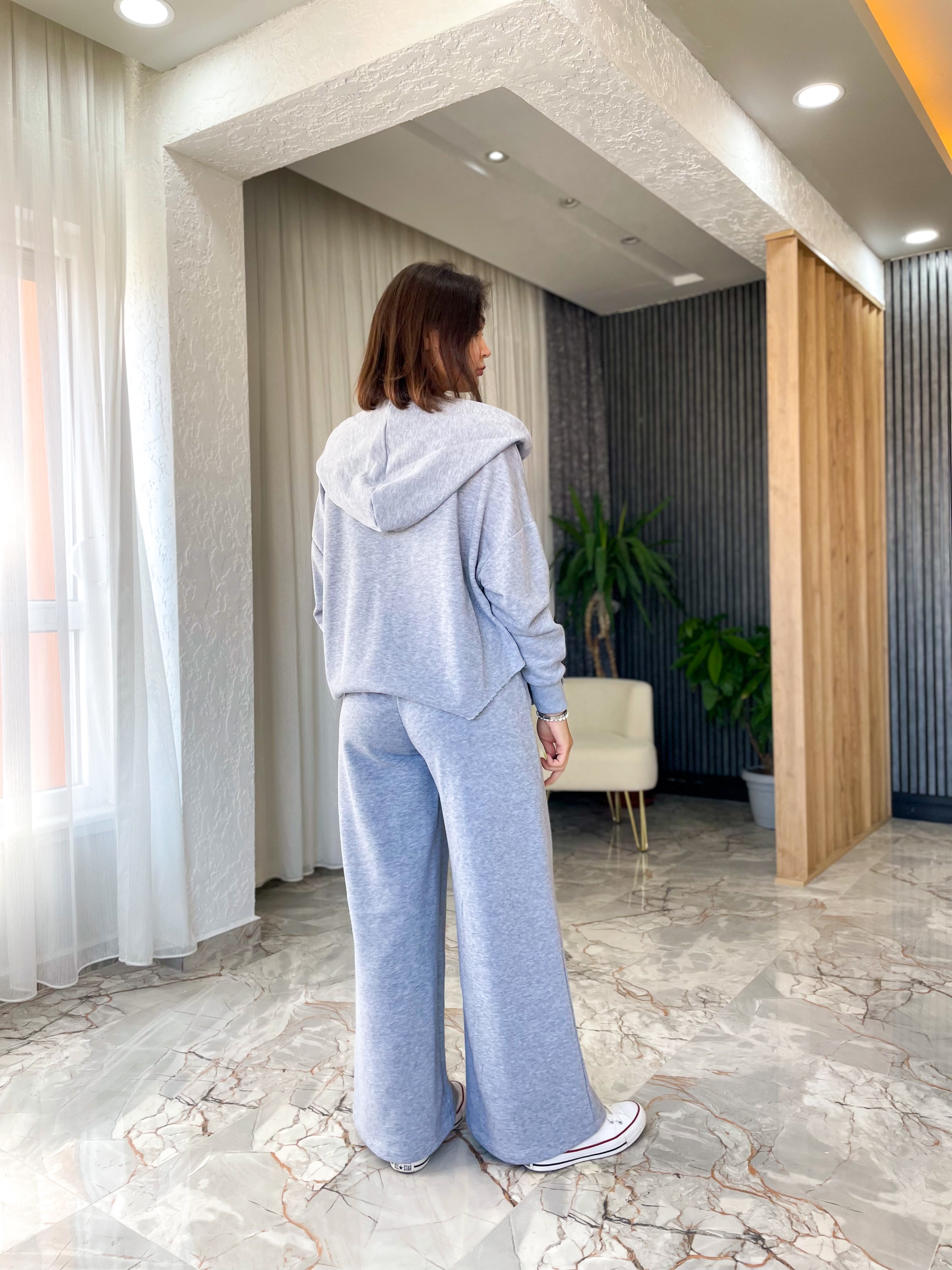 KAPÜŞONLU FERMUARLI SWEAT 