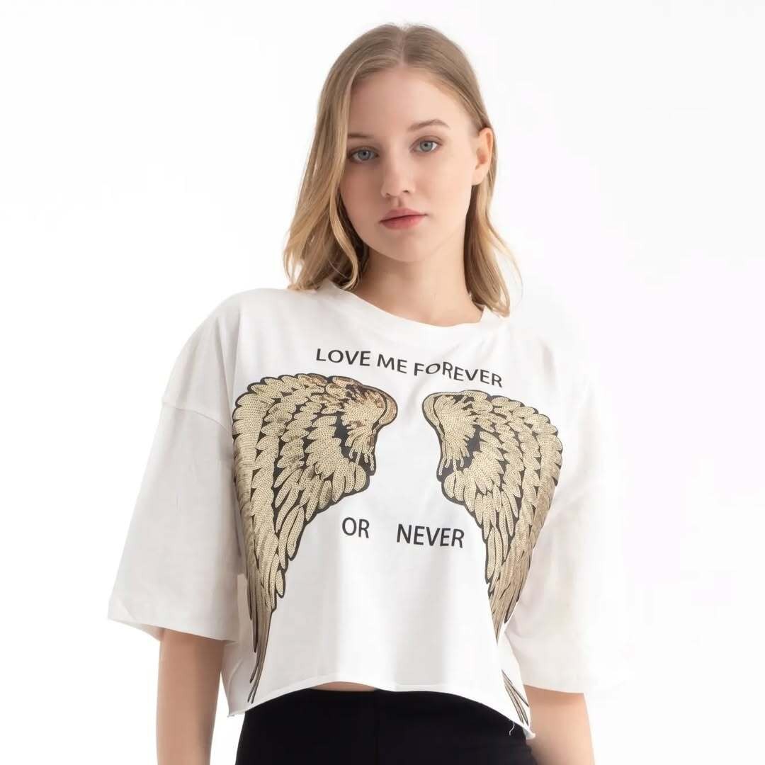 PULLU KANAT DESENLİ T-SHIRT