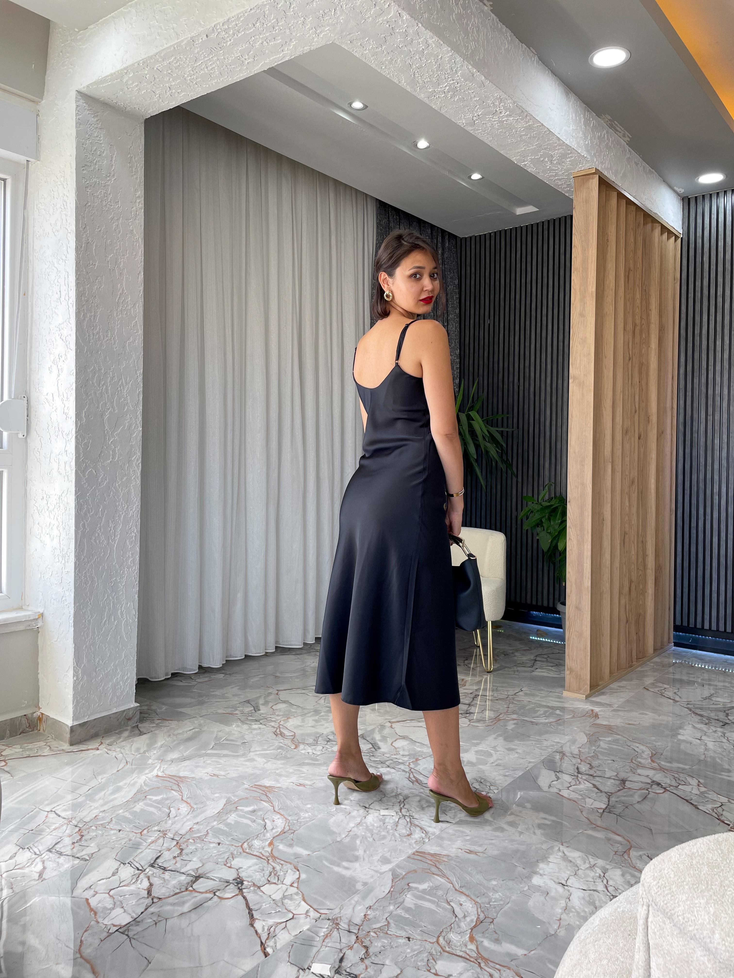 ASKILI SATEN ELBİSE 22Y28552
