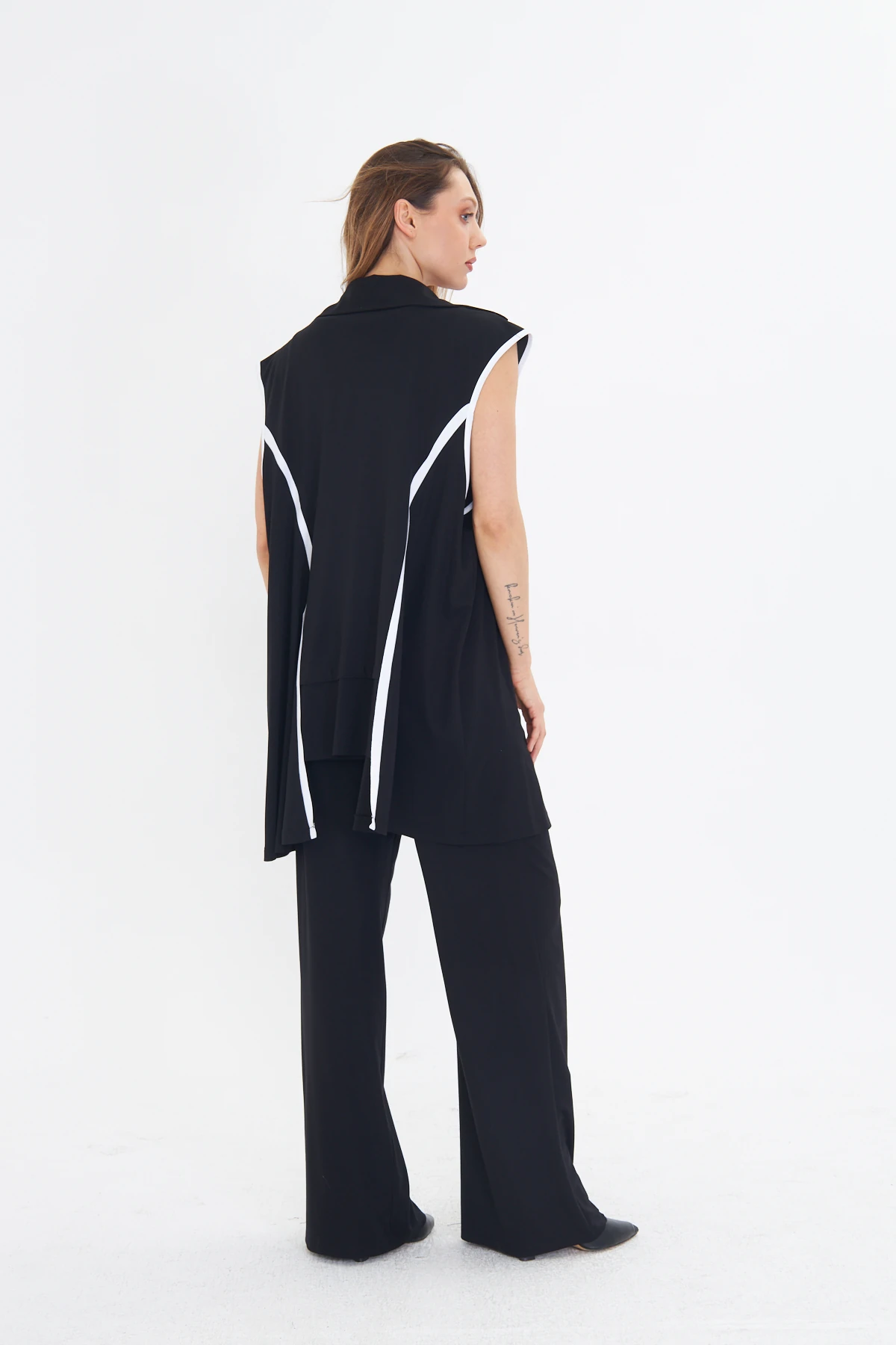 KOLSUZ SİYAH MODAL YELEK