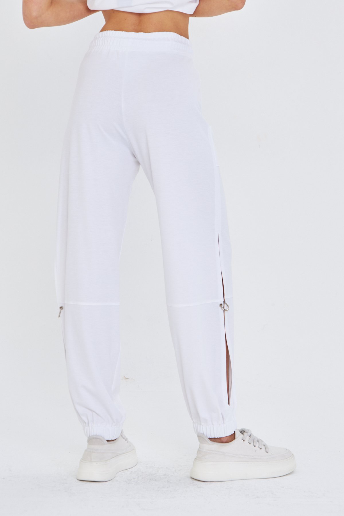 HALKA DETAY BEYAZ BASIC JOGGER