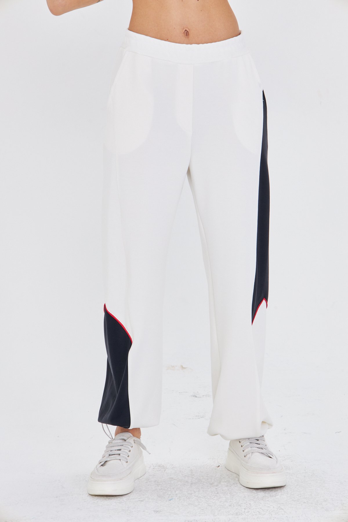 BEYAZ MODAL JOGGER PANTOLON