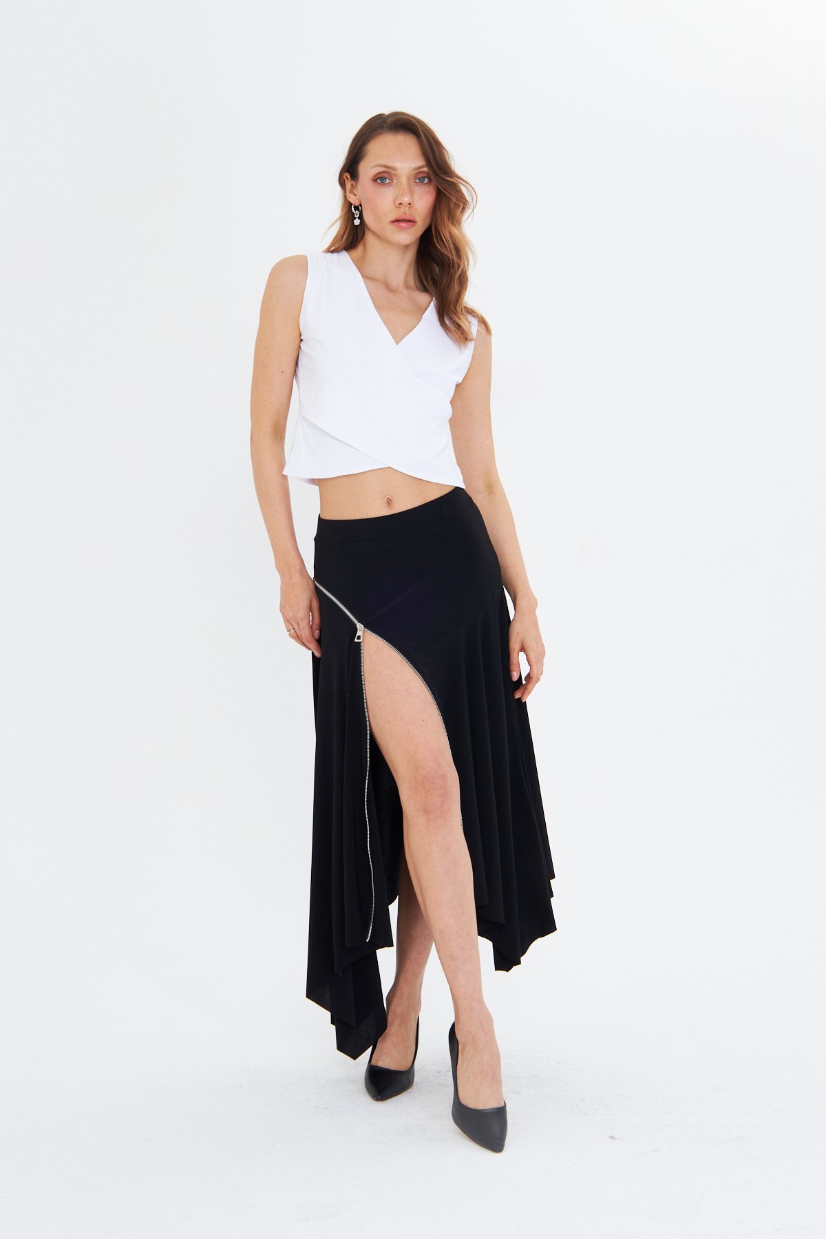 KRUVAZE YAKA BEYAZ CROP BLUZ