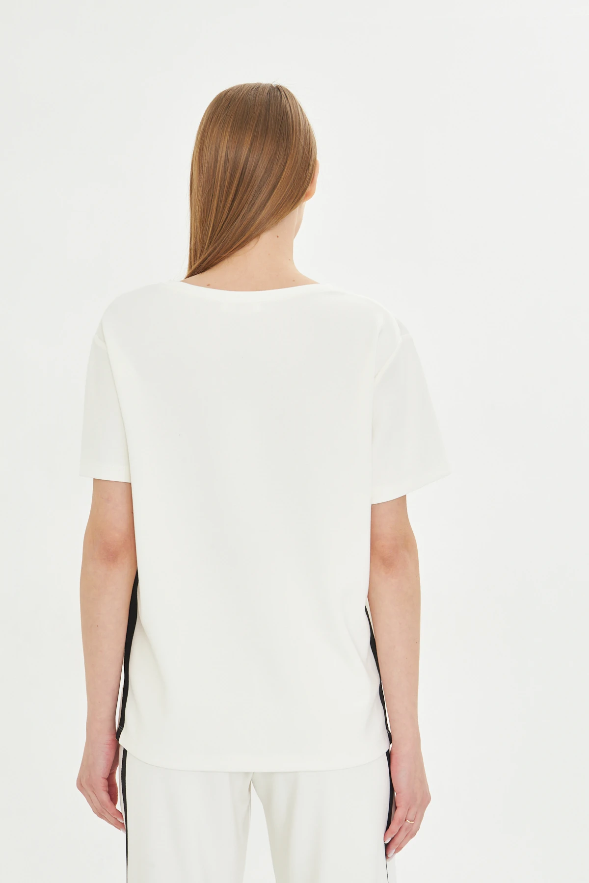 ŞERİTLİ BEYAZ MODAL BLUZ