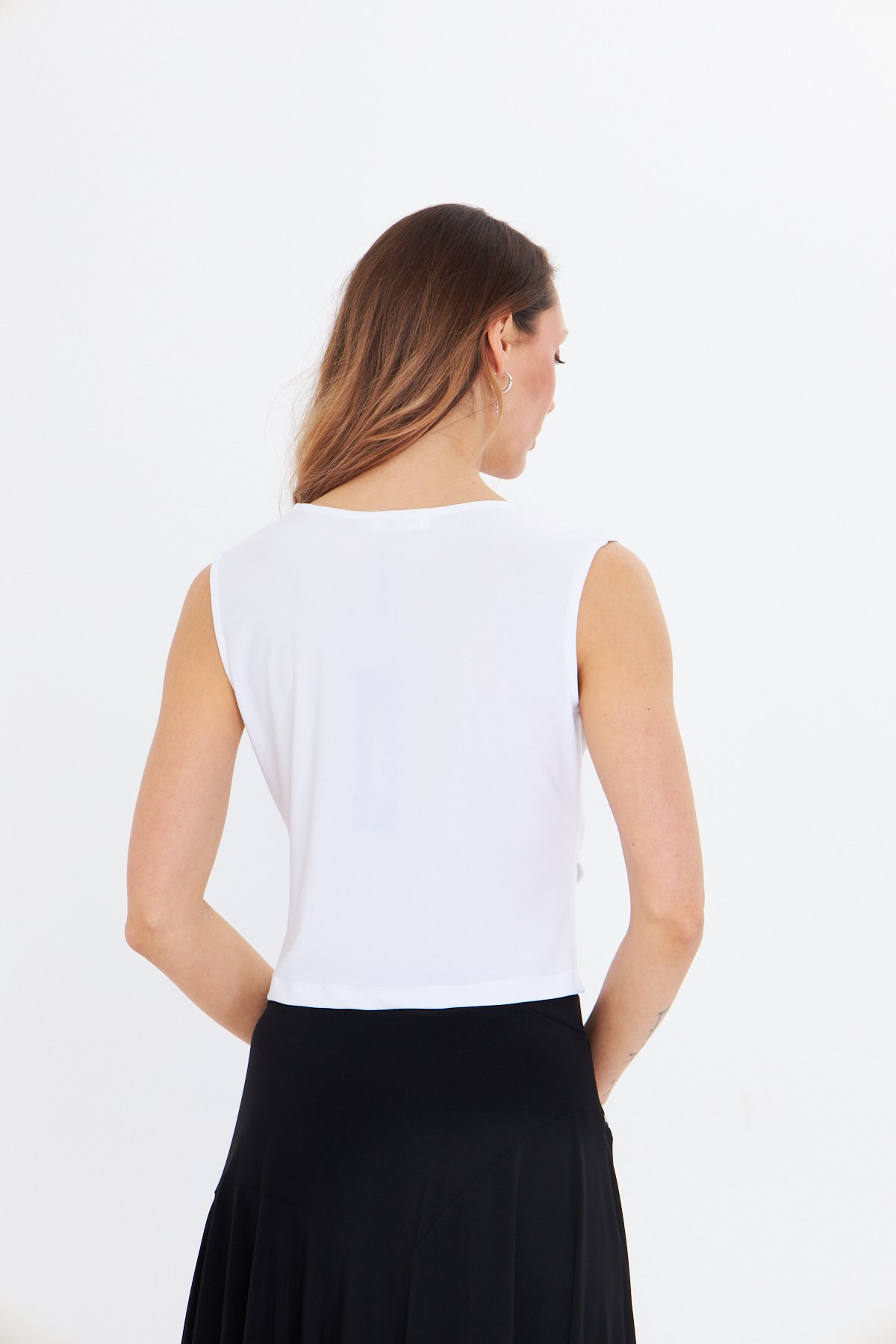KRUVAZE YAKA BEYAZ CROP BLUZ