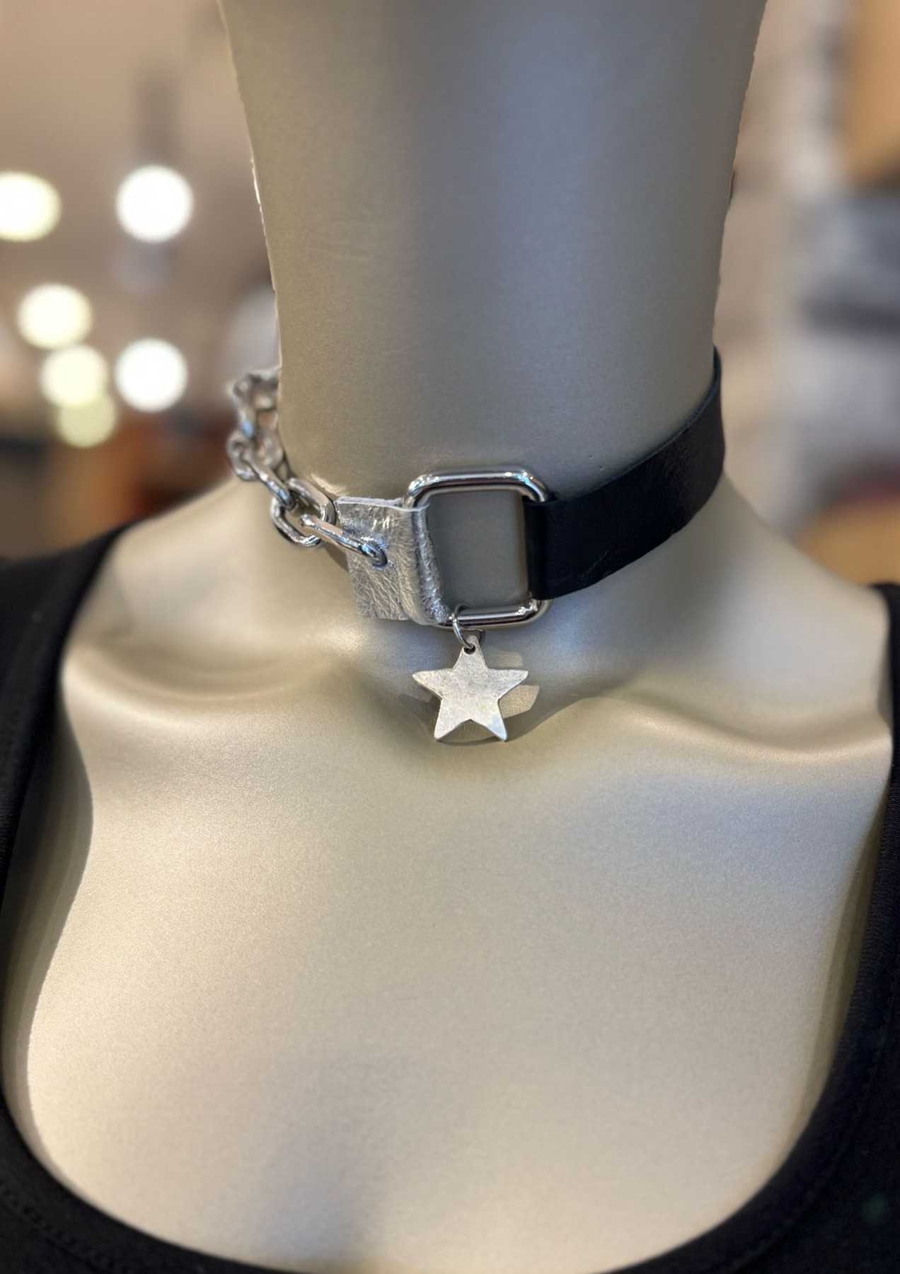 YILDIZLI CHOKER KOLYE