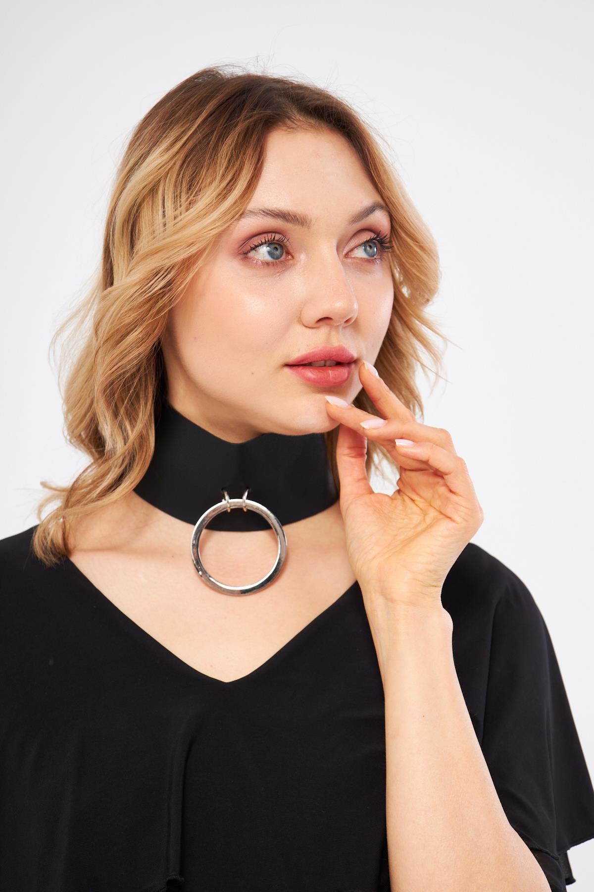 CHOKER DERİ SİYAH KOLYE