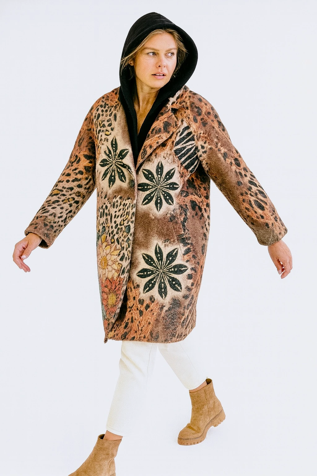 İtalyan Çiçek Desenli Kapüşonlu Keçe Kaban - KAHVE