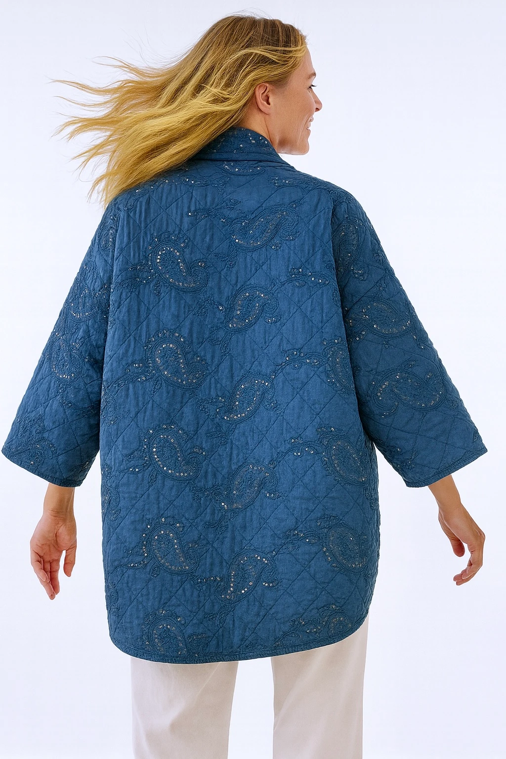 İtalyan Nakışlı Pul Payetli Kapitone Ceket - TURKUAZ