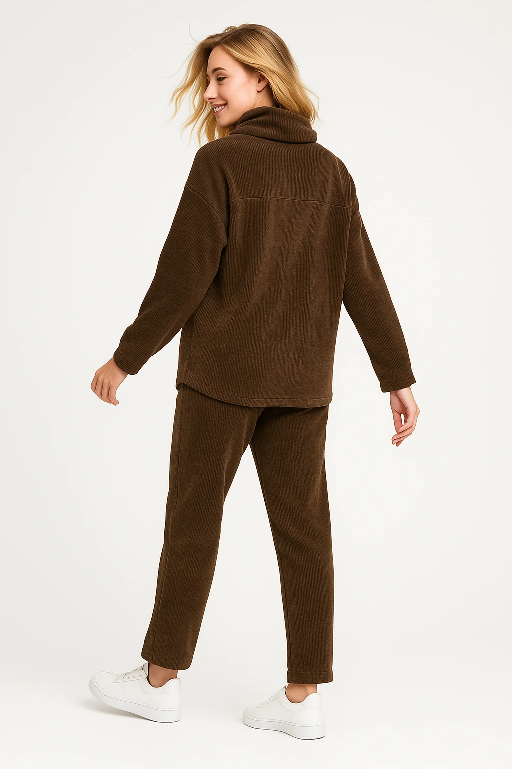 İtalyan Degaje Yaka Kadife Takım - KAHVERENGİ