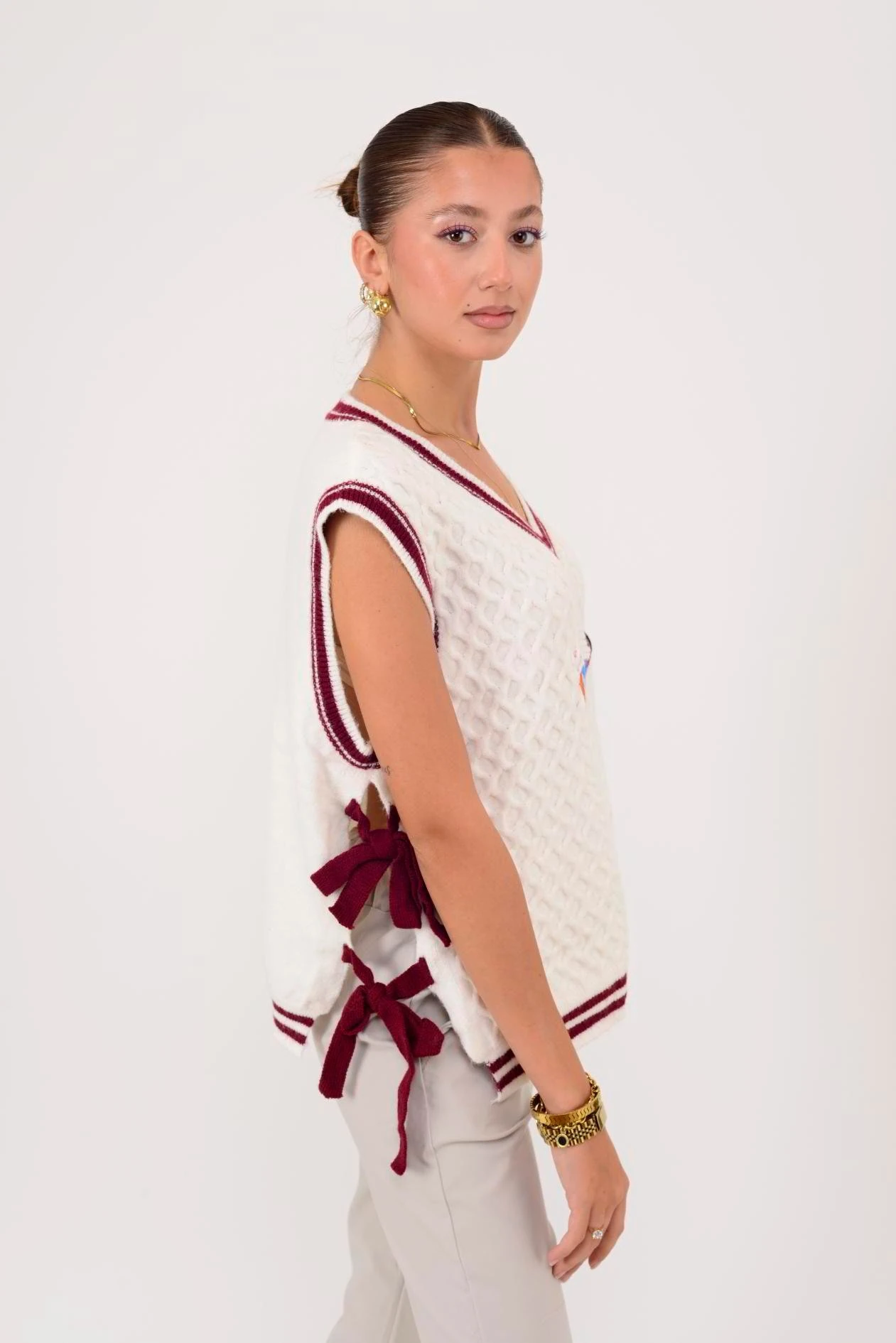 İtalyan İşleme Detaylı Süveter - BEYAZ