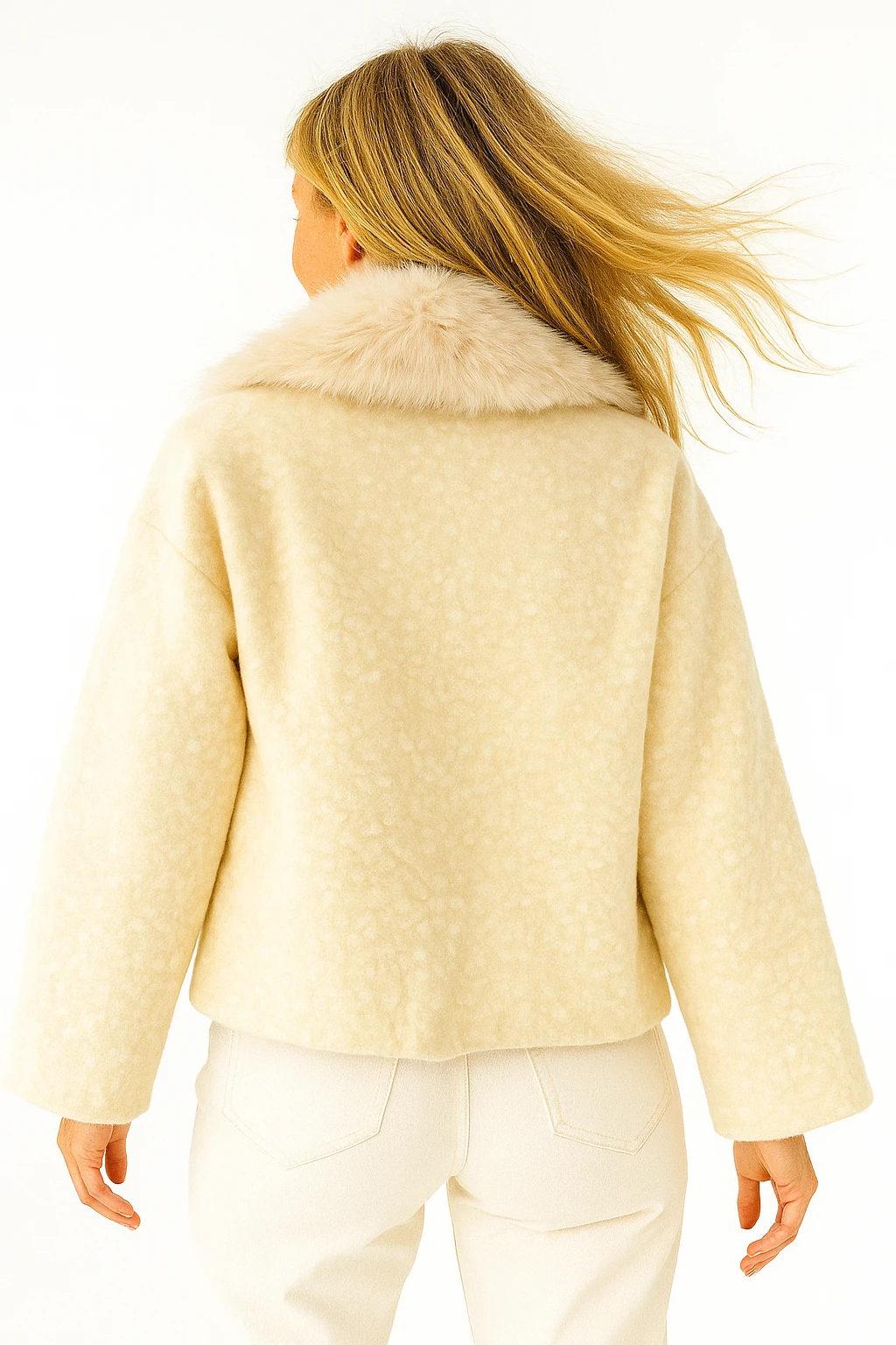 İtalyan Kürklü Yaka Keçe Ceket - KREM