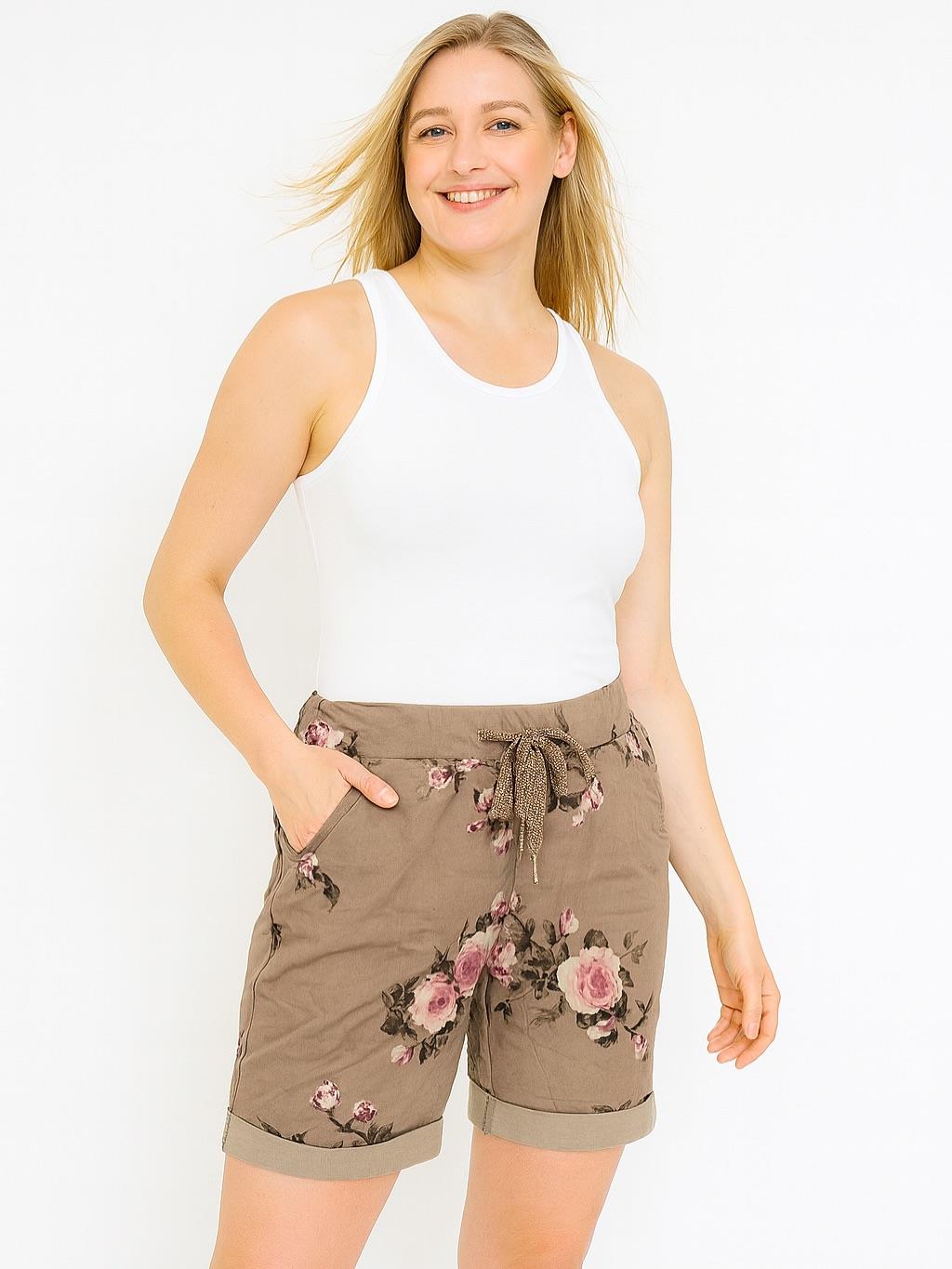 İtalyan Likralı Çiçek Desenli Şort - VİZON