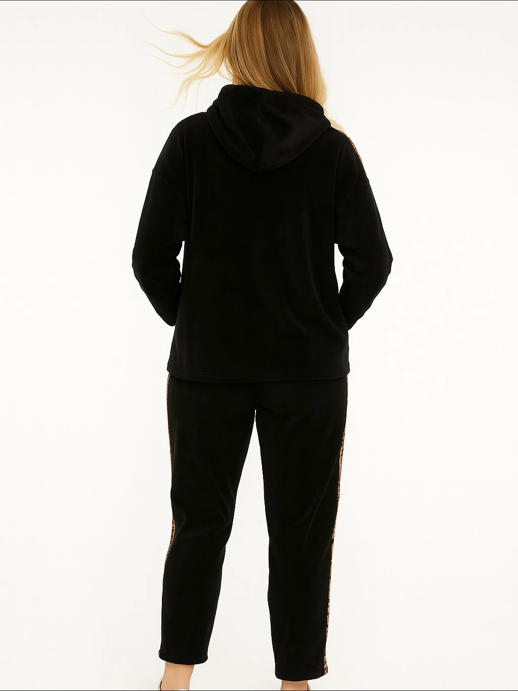 İtalyan Leopar Desenli Kadife Takım - SİYAH