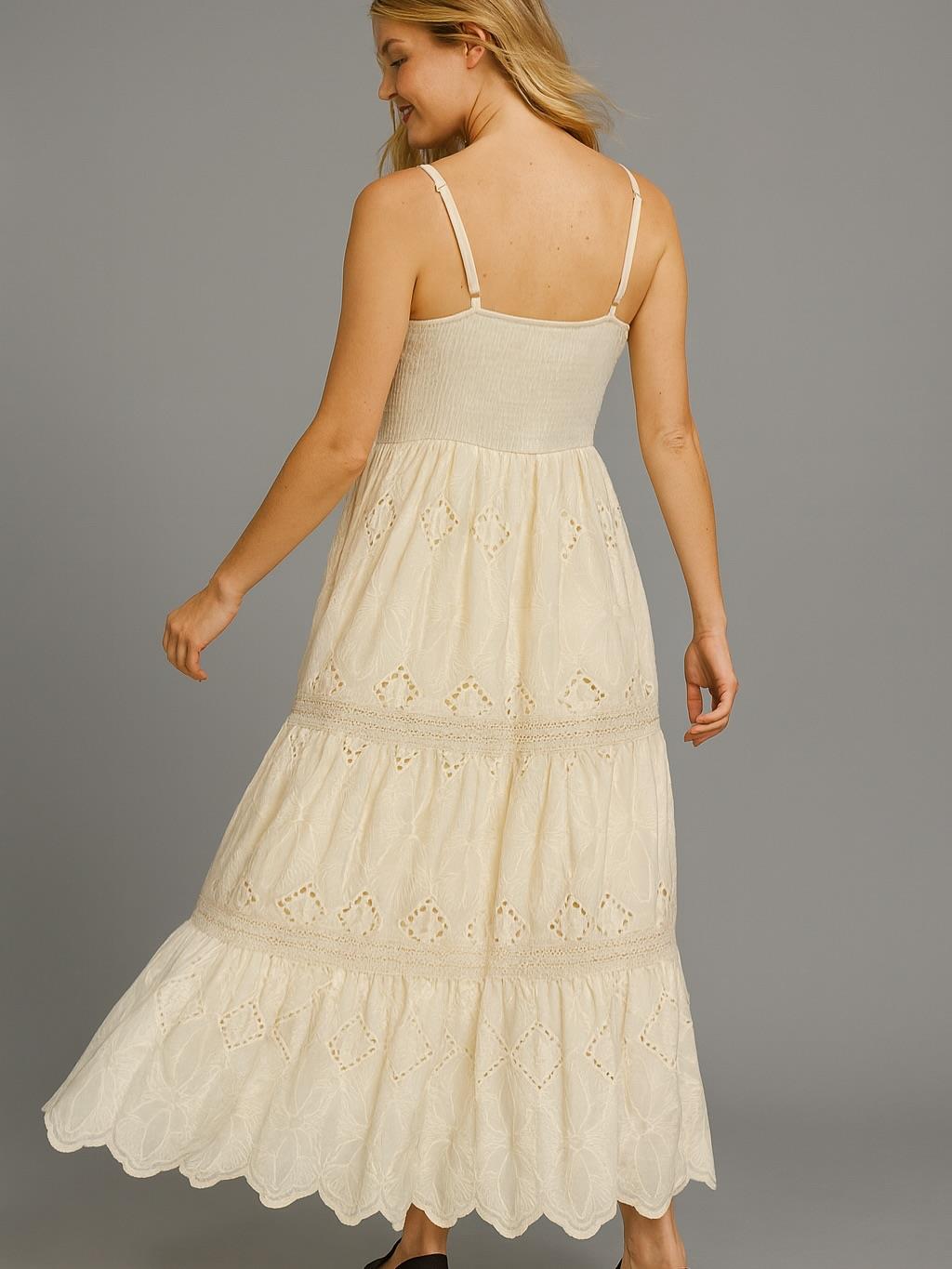 İtalyan Dantel Ponponlu Elbise - BEJ