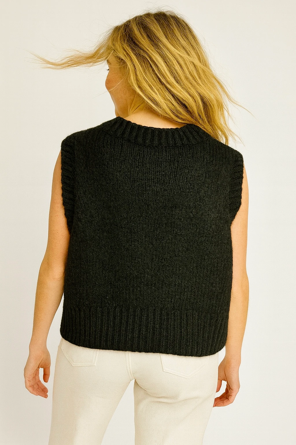 İtalyan Kolsuz Triko Bluz - SİYAH