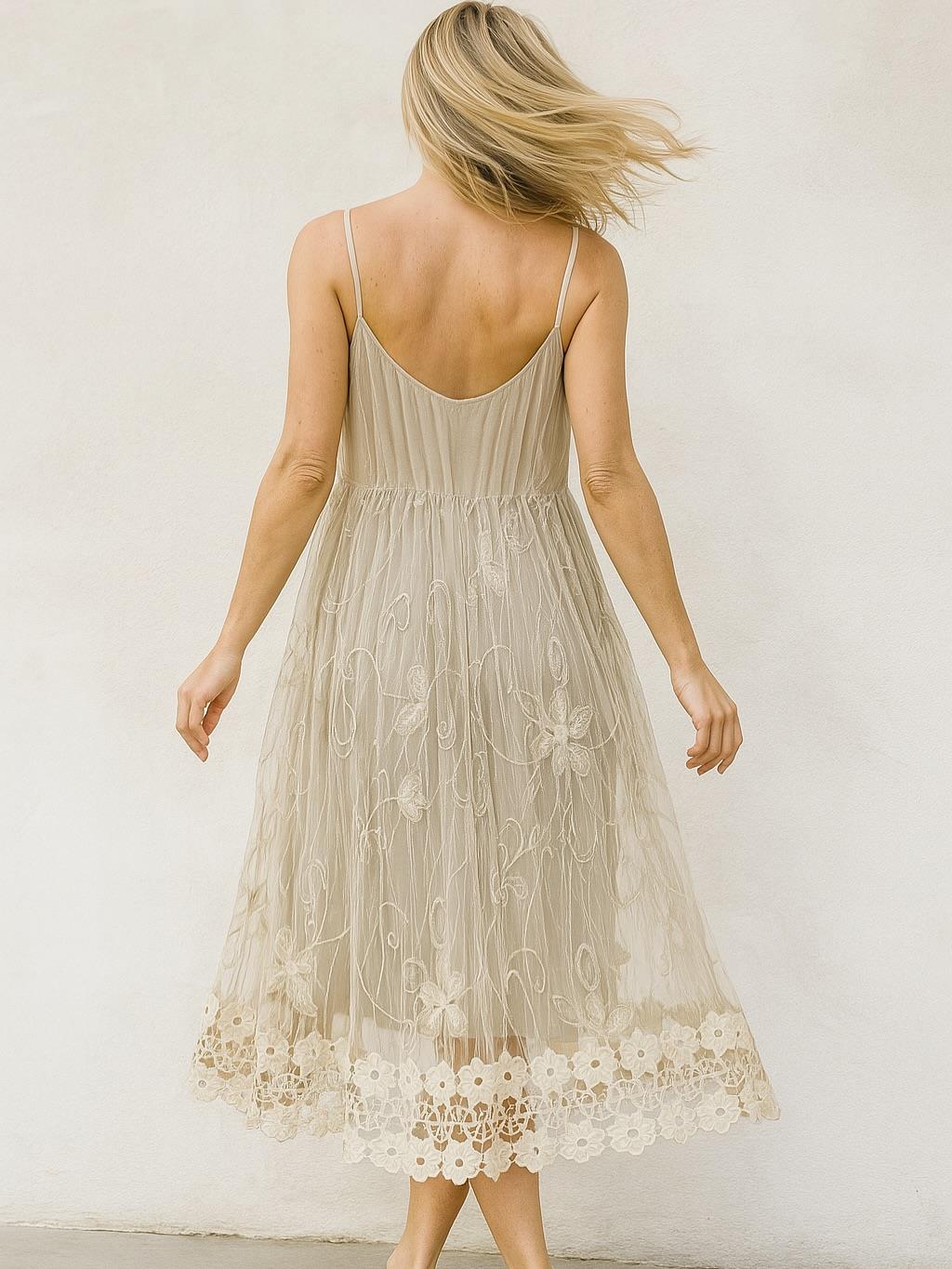 İtalyan Dantel Elbise - BEJ