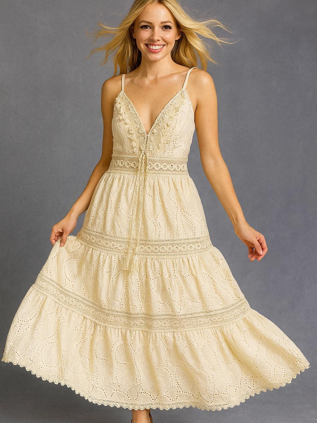 İtalyan Dantel Elbise - BEJ