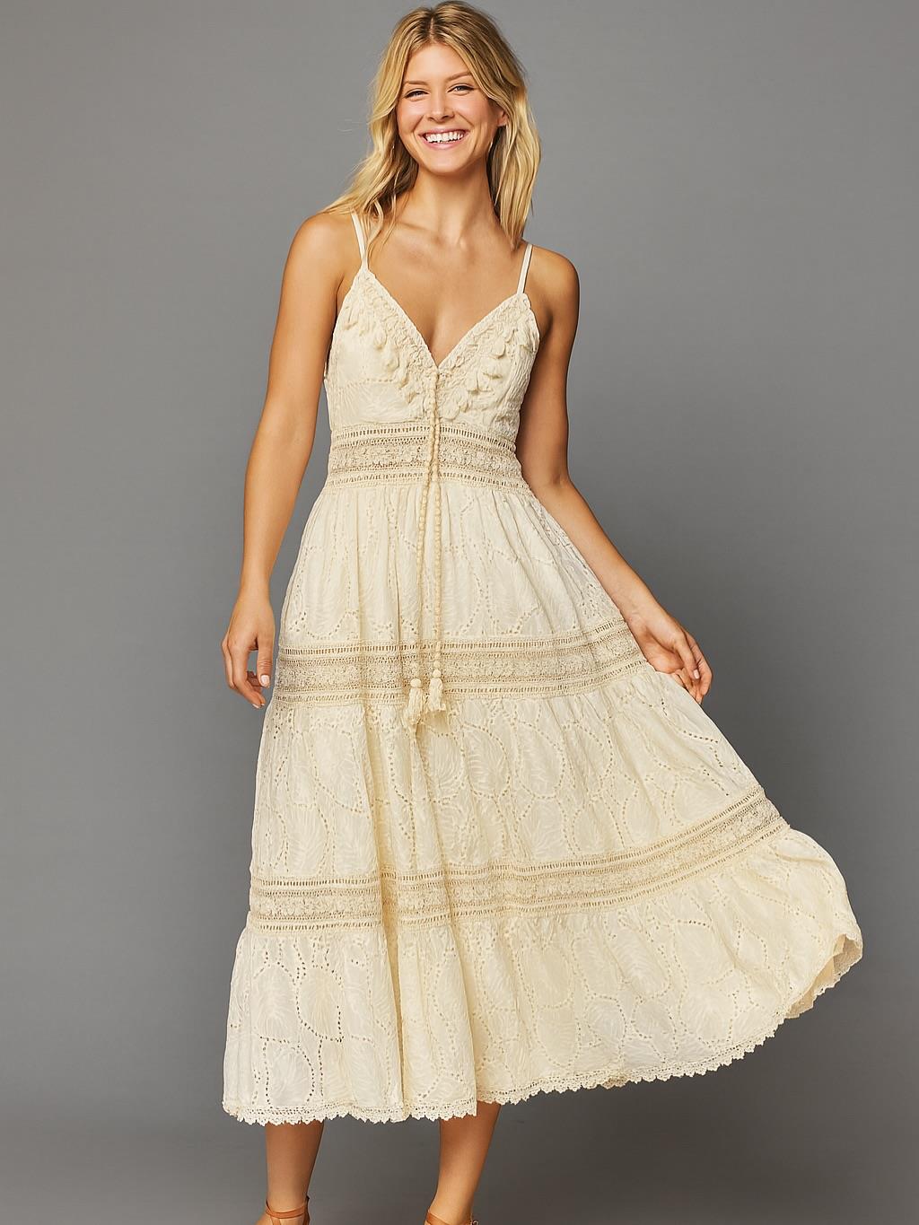 İtalyan Dantel Ponponlu Elbise - BEJ