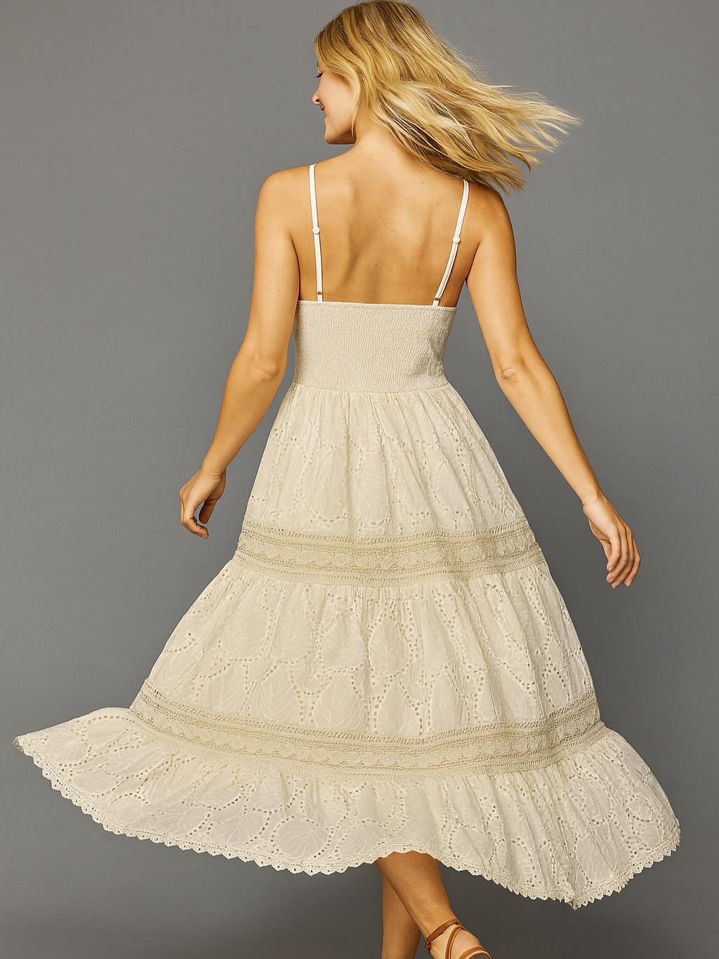 İtalyan Dantel Ponponlu Elbise - BEJ