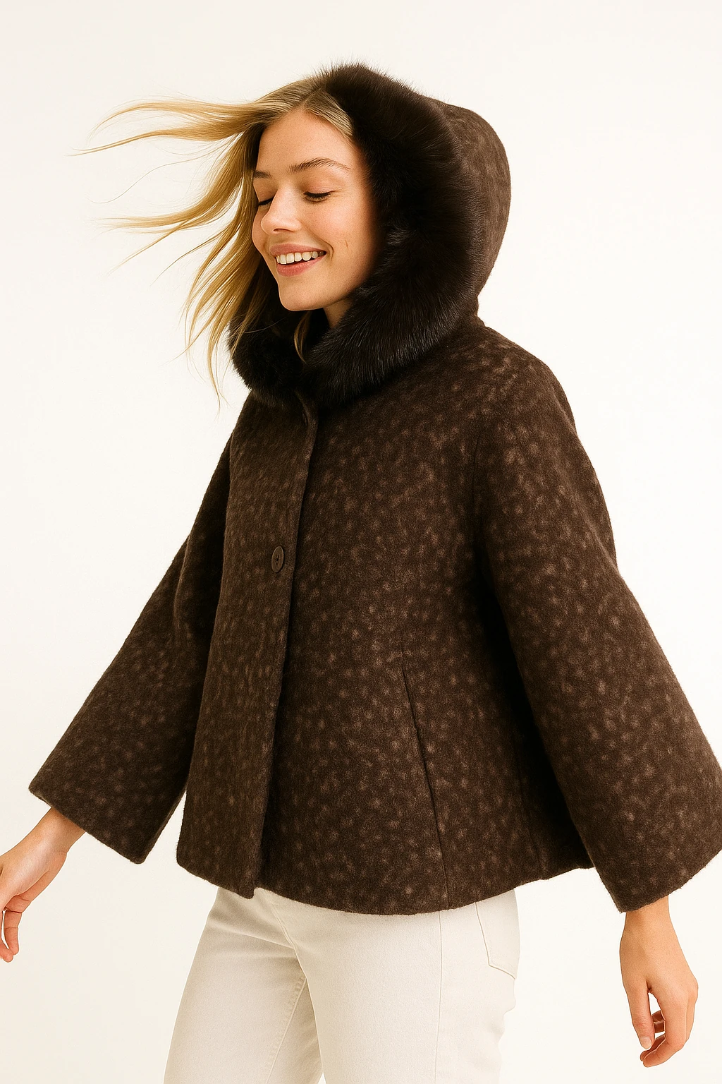 İtalyan Yaka Kürklü Kapüşonlu Keçe Ceket - KAHVERENGİ