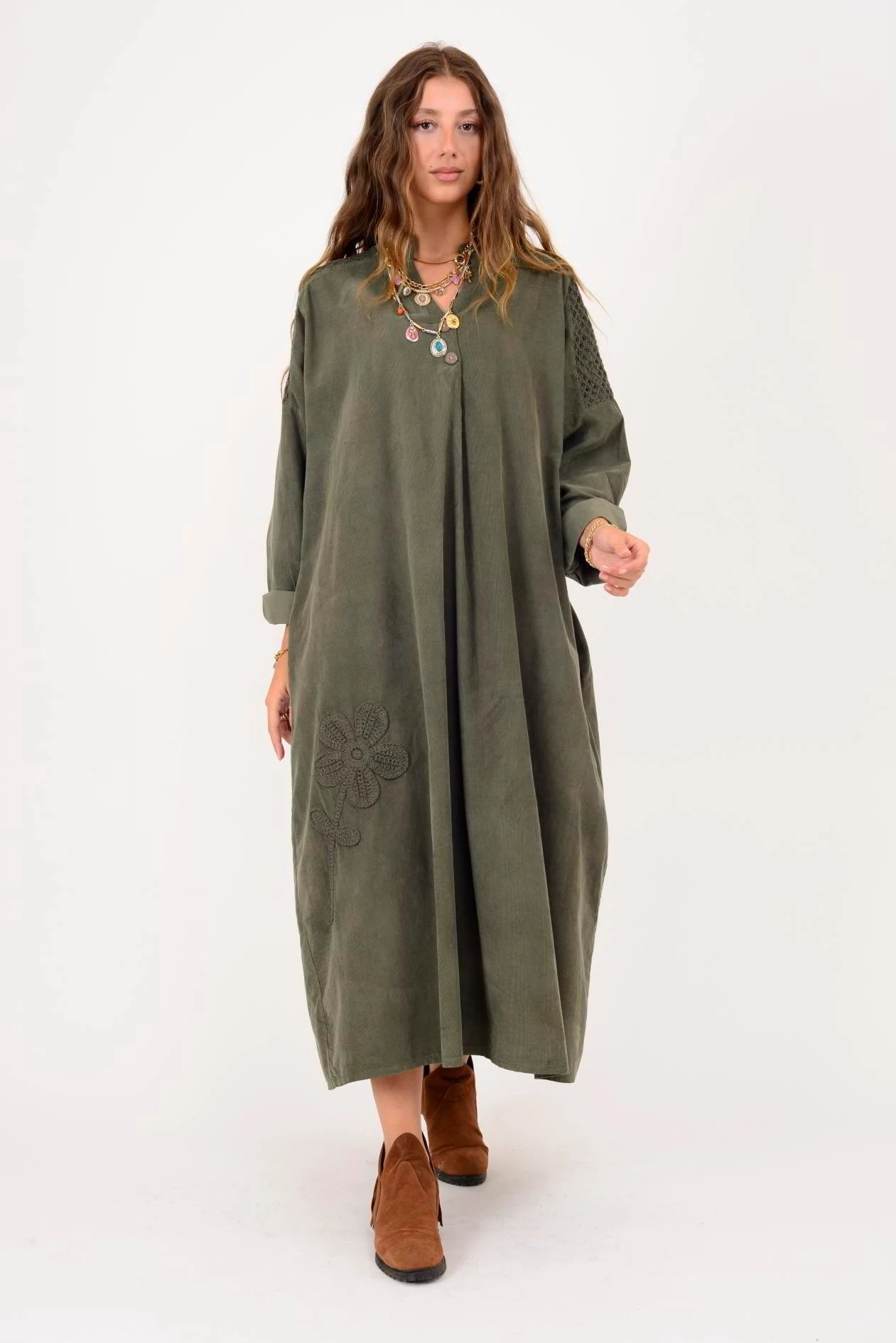 İtalyan Çiçek Kabartmalı Fisto Detaylı Kadife Elbise - HAKİ