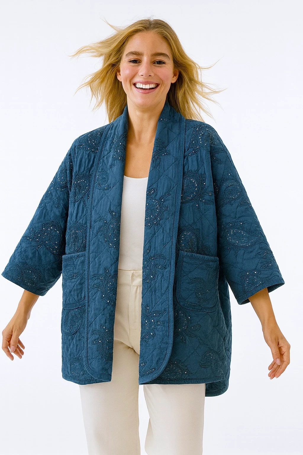 İtalyan Nakışlı Pul Payetli Kapitone Ceket - TURKUAZ