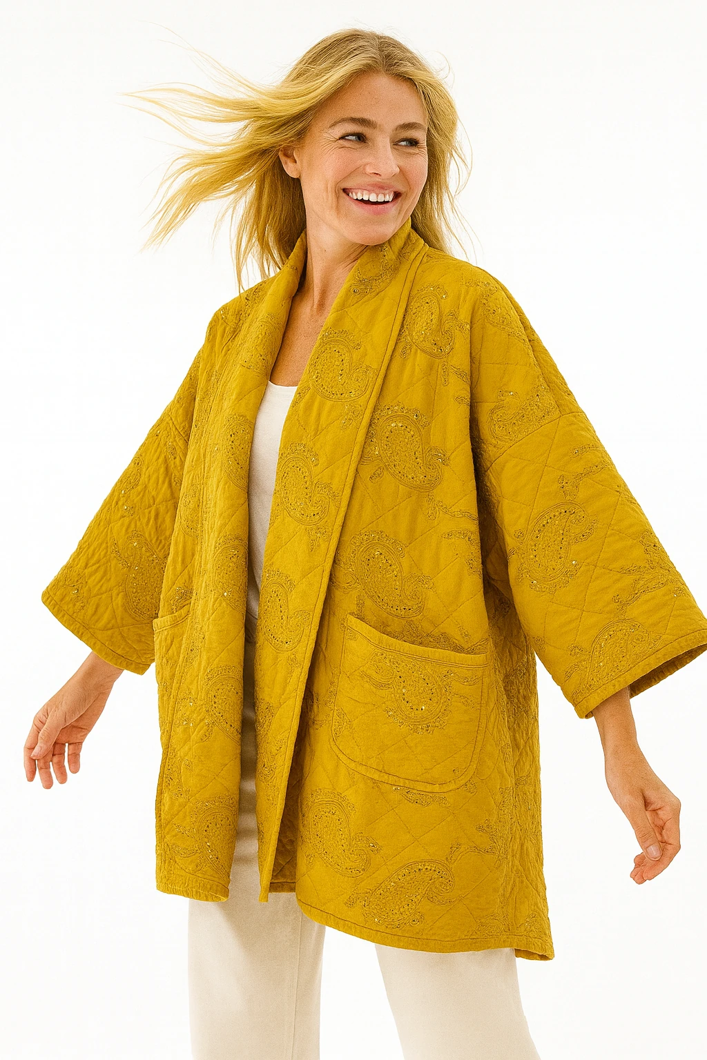 İtalyan Nakışlı Pul Payetli Kapitone Ceket - HARDAL