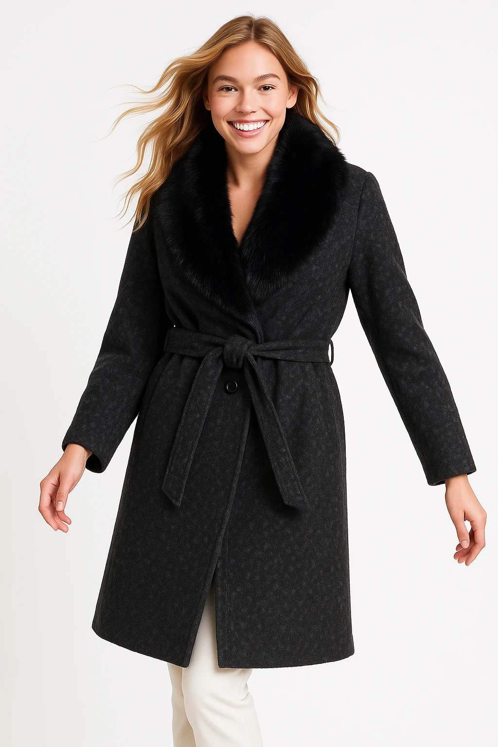 İtalyan Yaka Kürklü Keçe Kaban - SİYAH